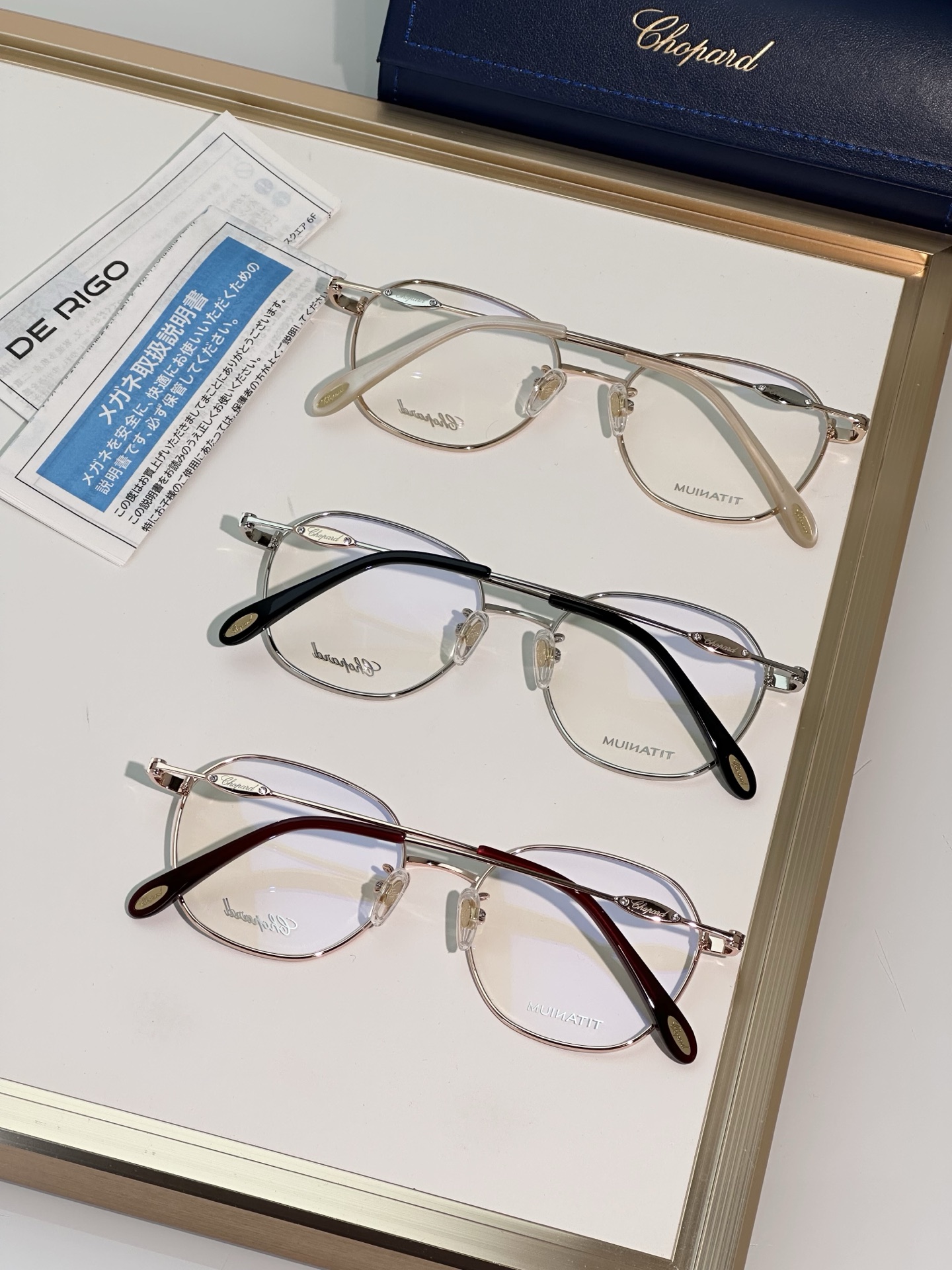 Designer Sunglasses VCHM03J