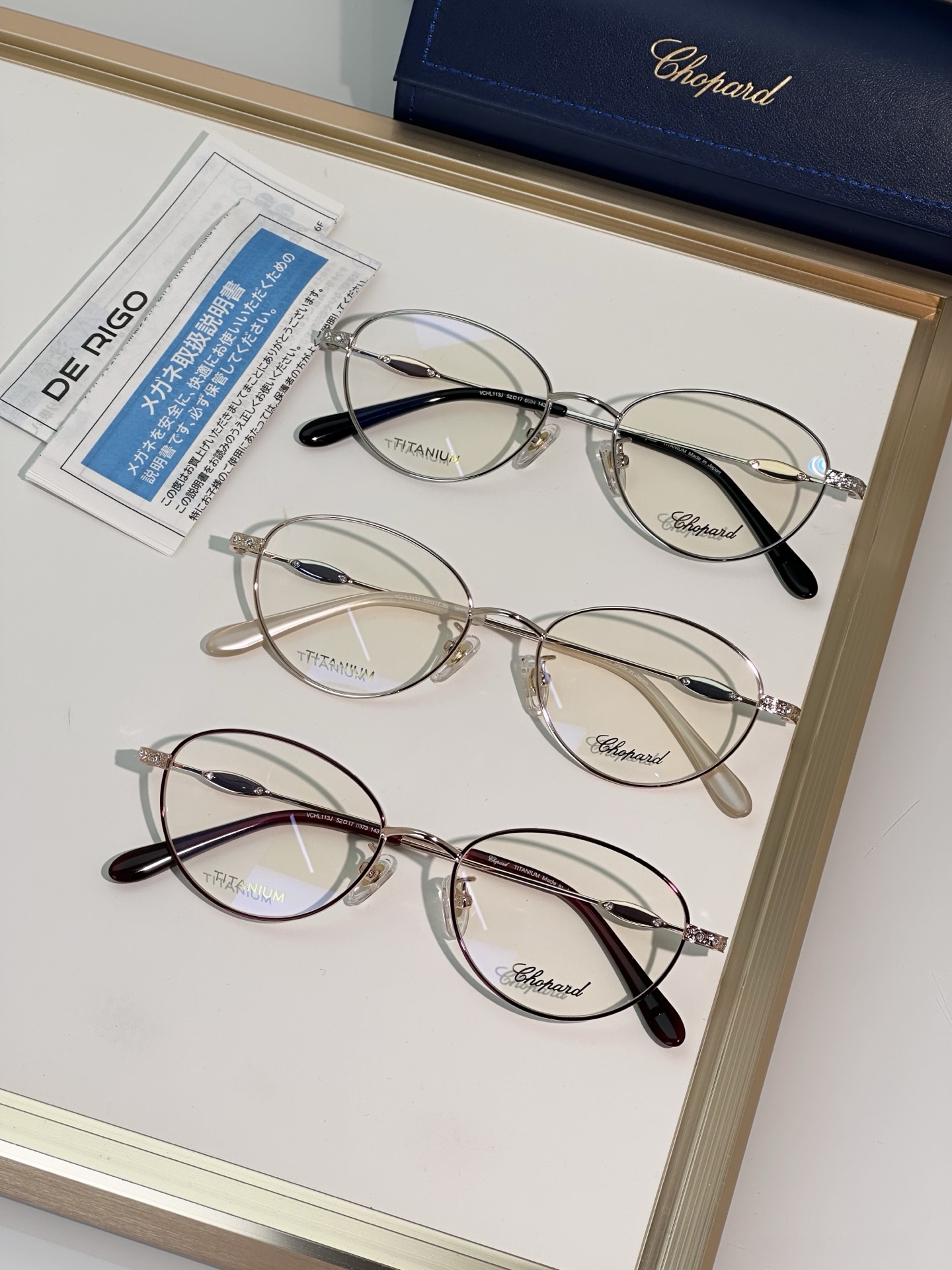 Designer Sunglasses VCHL113J