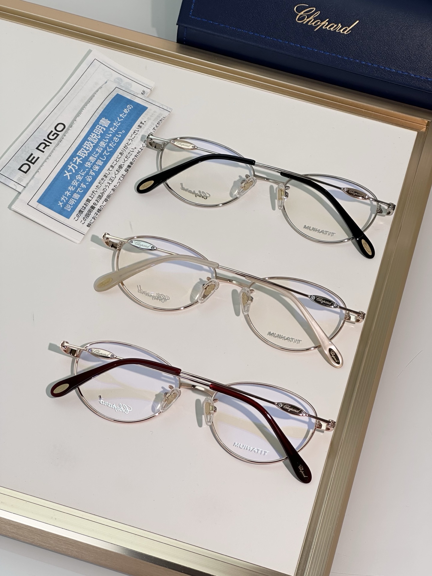 Designer Sunglasses VCHL113J