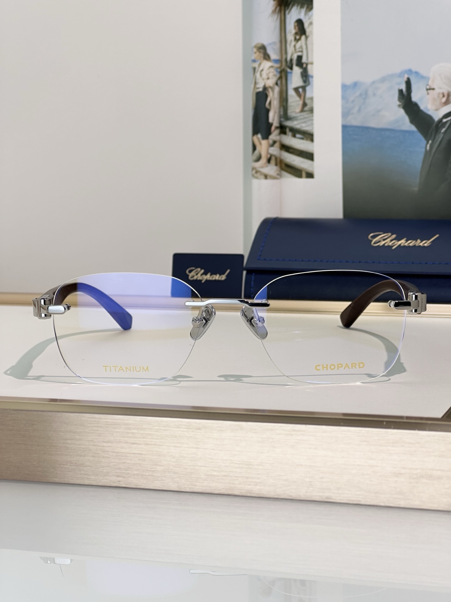 Designer Sunglasses VCHL111J