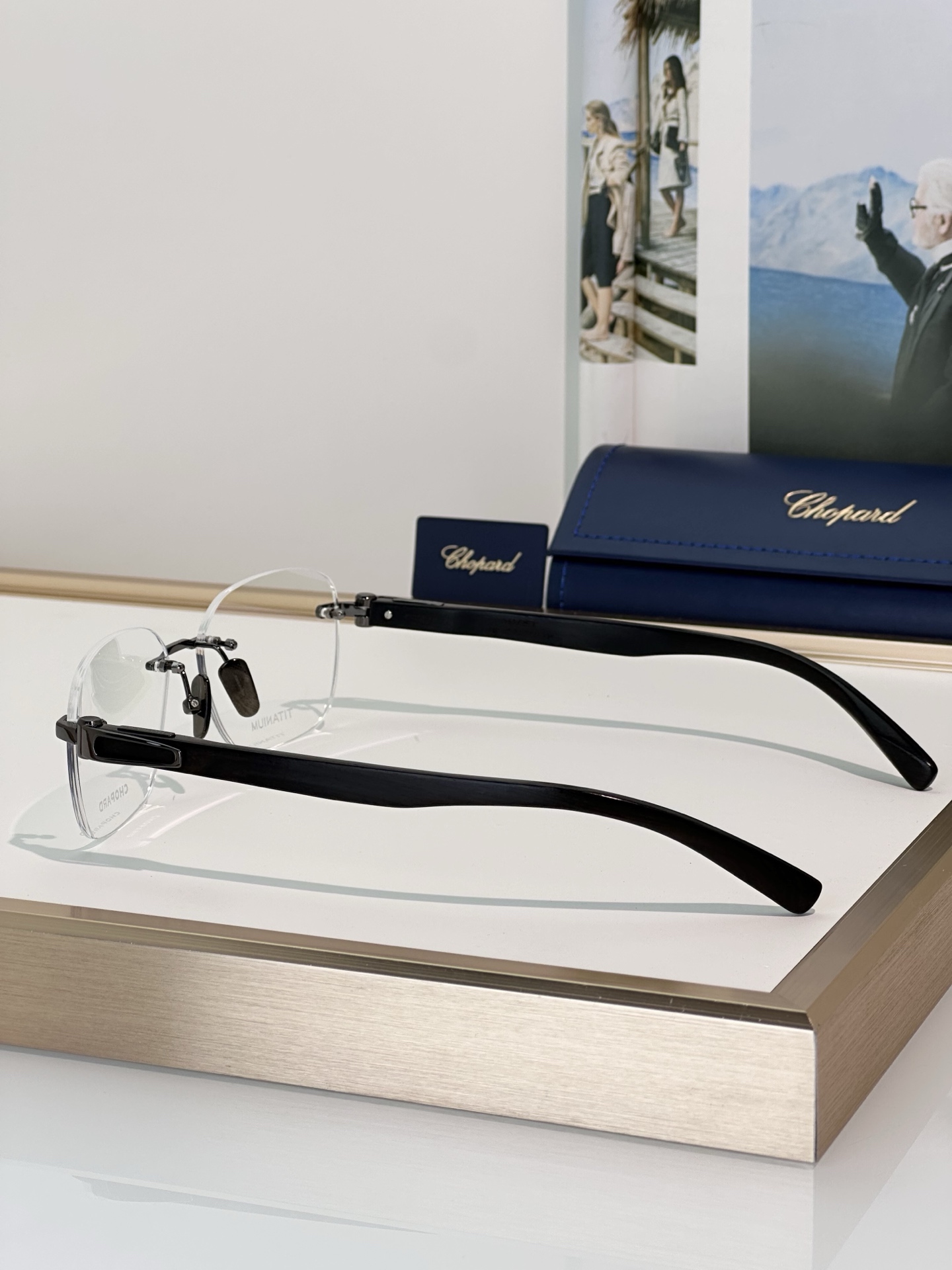 Designer Sunglasses VCHL111J