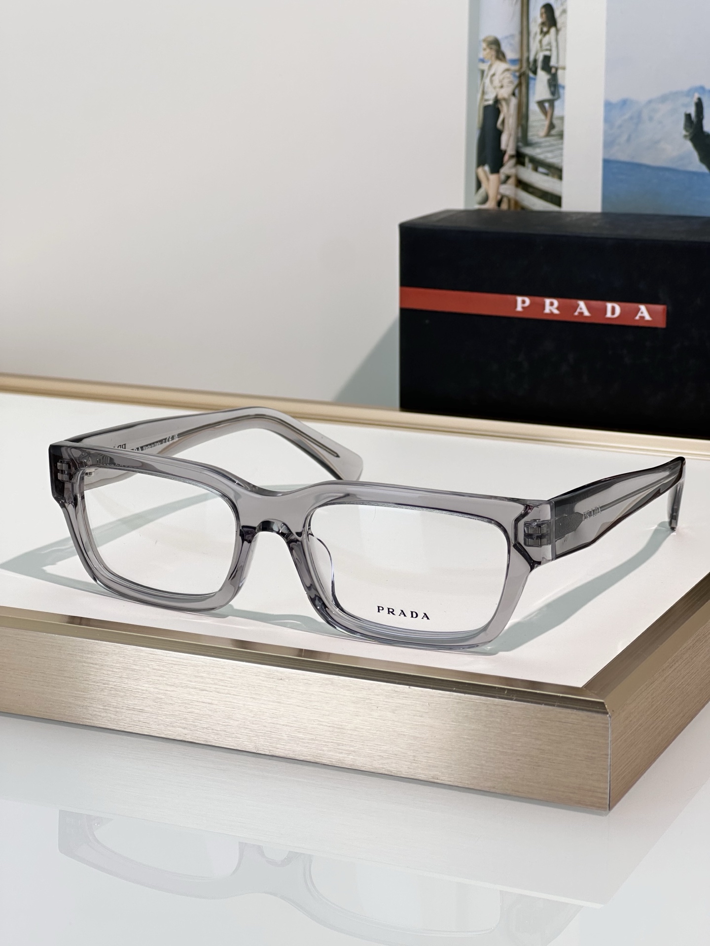 Designer Sunglasses VPRC02