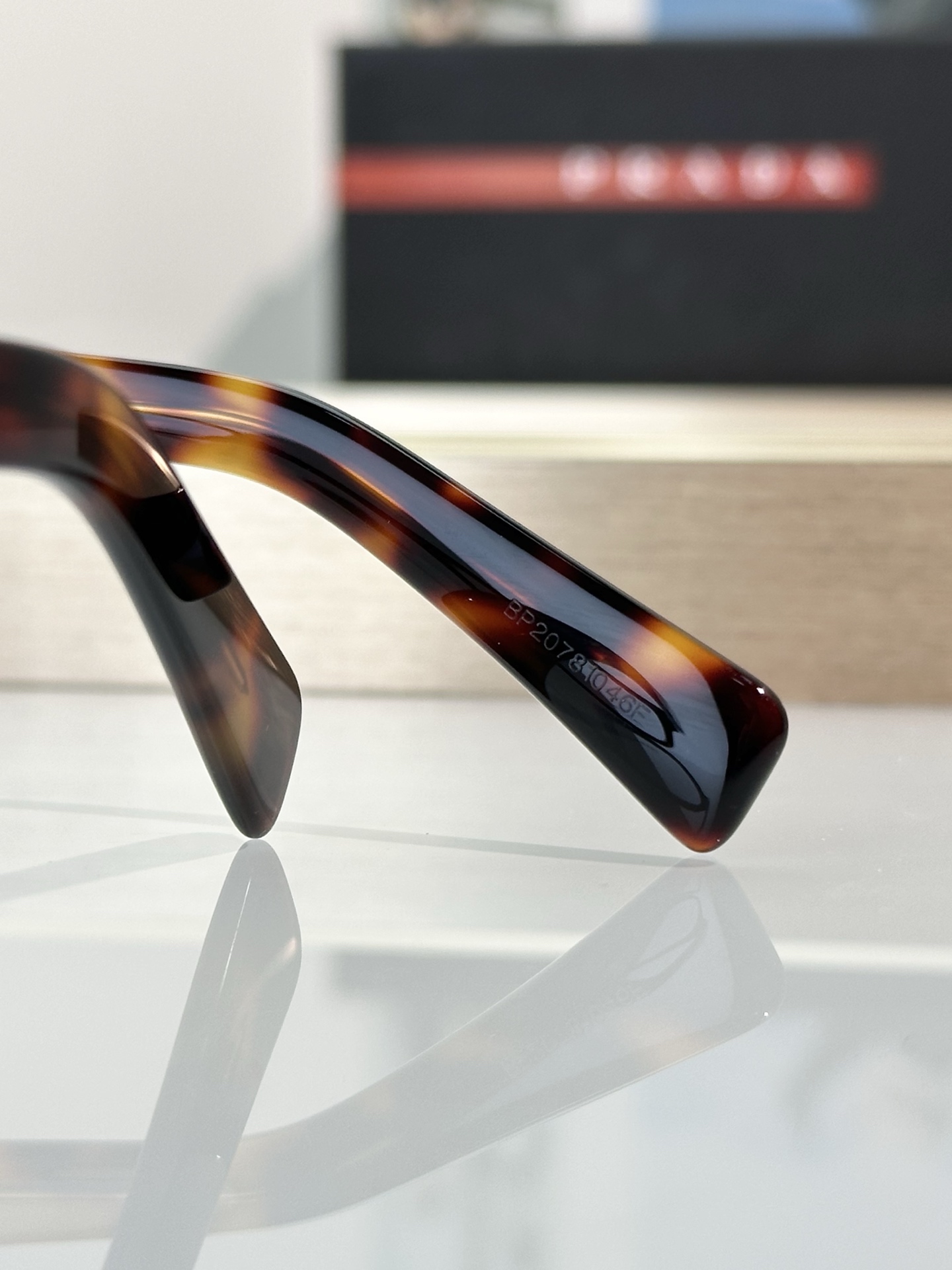 Designer Sunglasses VPRC02
