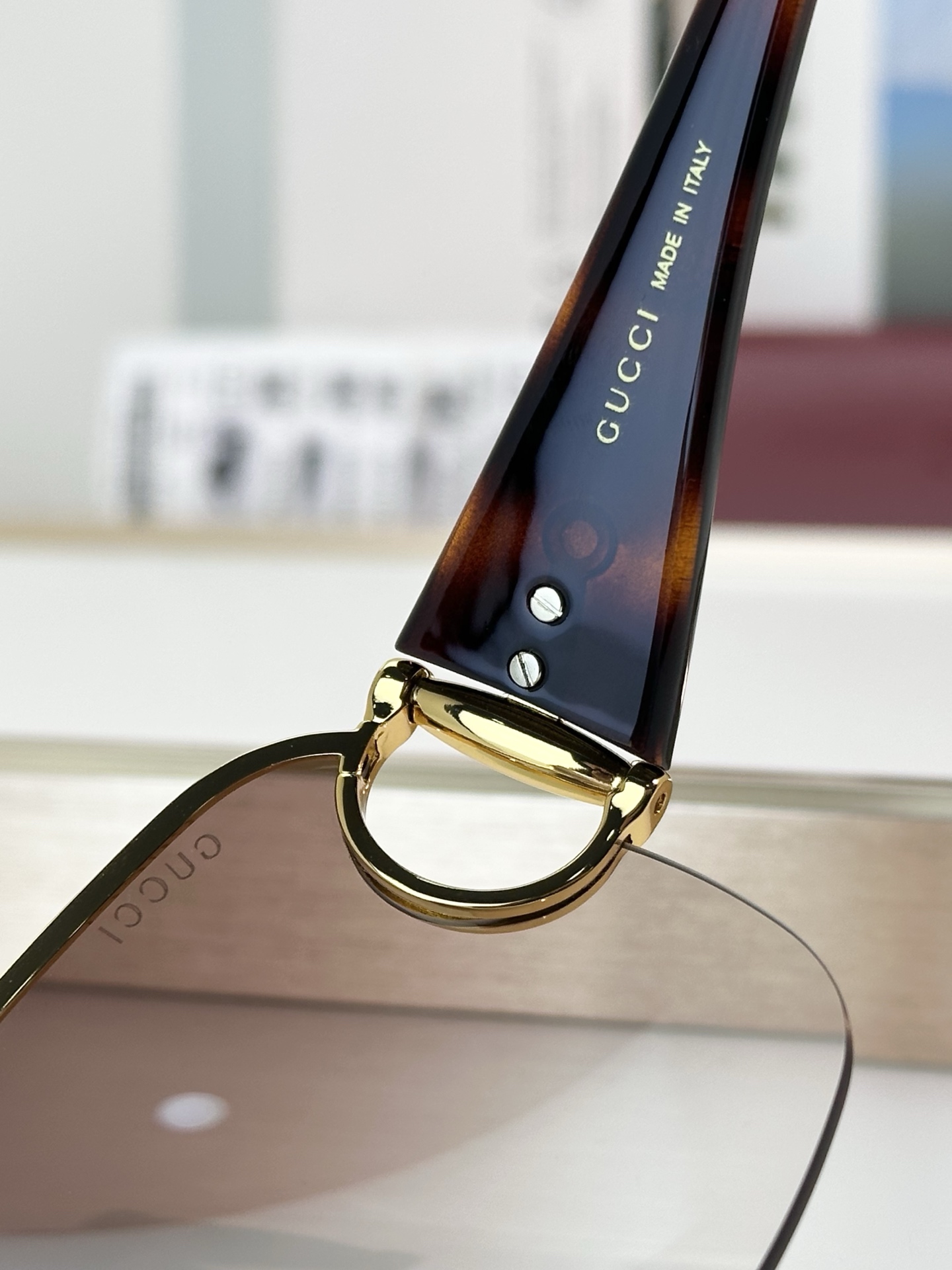 Gucci Sunglasses GG2174S
