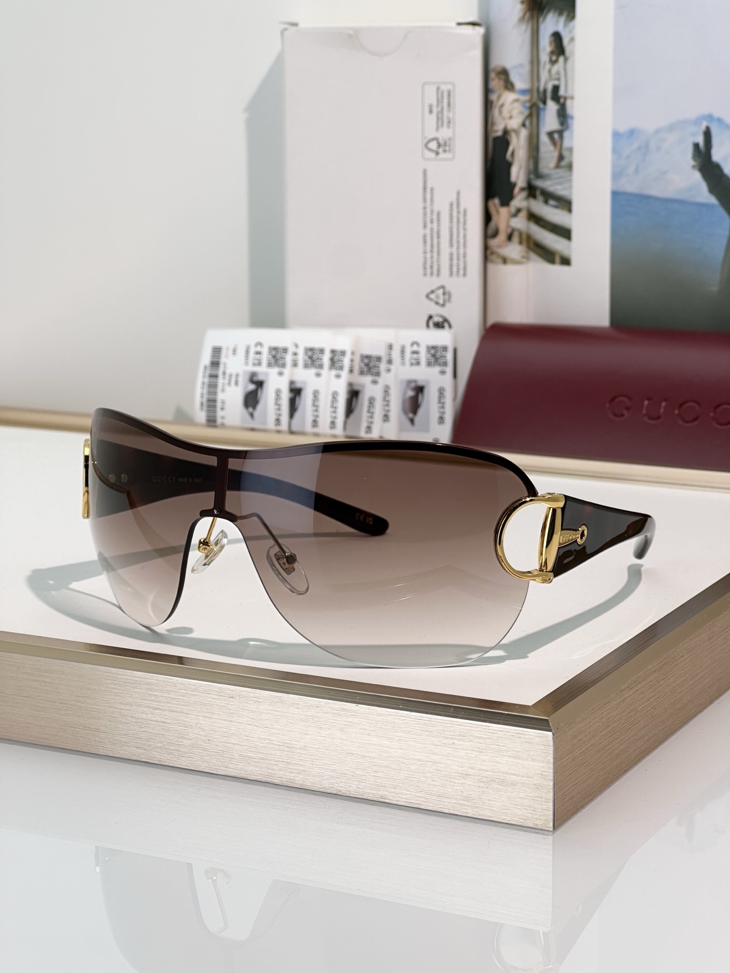 Gucci Sunglasses GG2174S