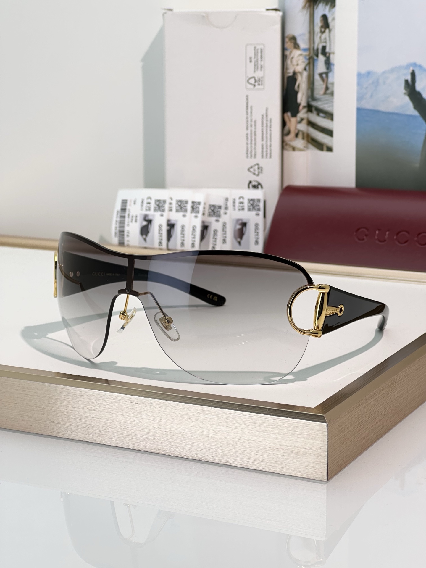 Gucci Sunglasses GG2174S