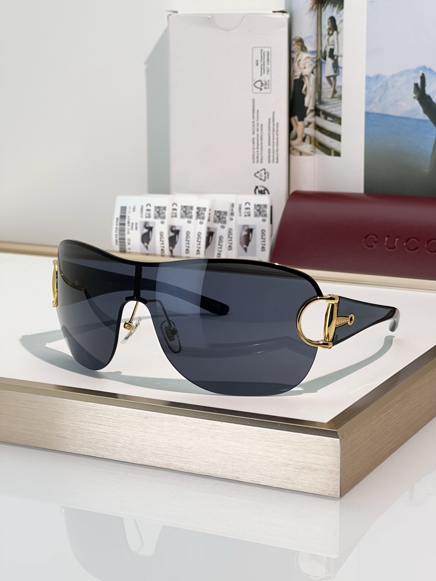 Gucci Sunglasses GG2174S