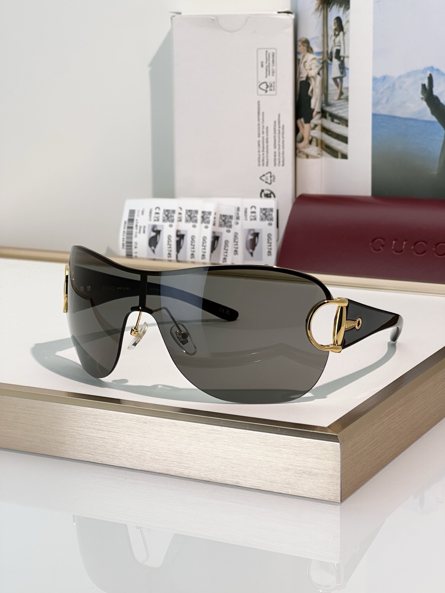 Gucci Sunglasses GG2174S