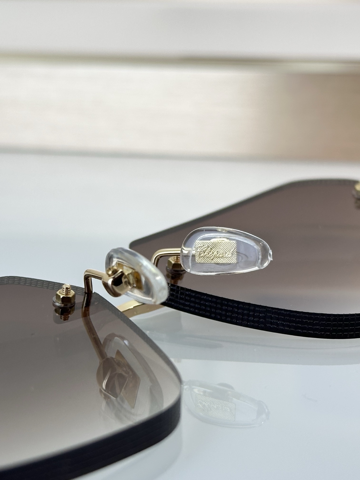 Designer Sunglasses SCHG80