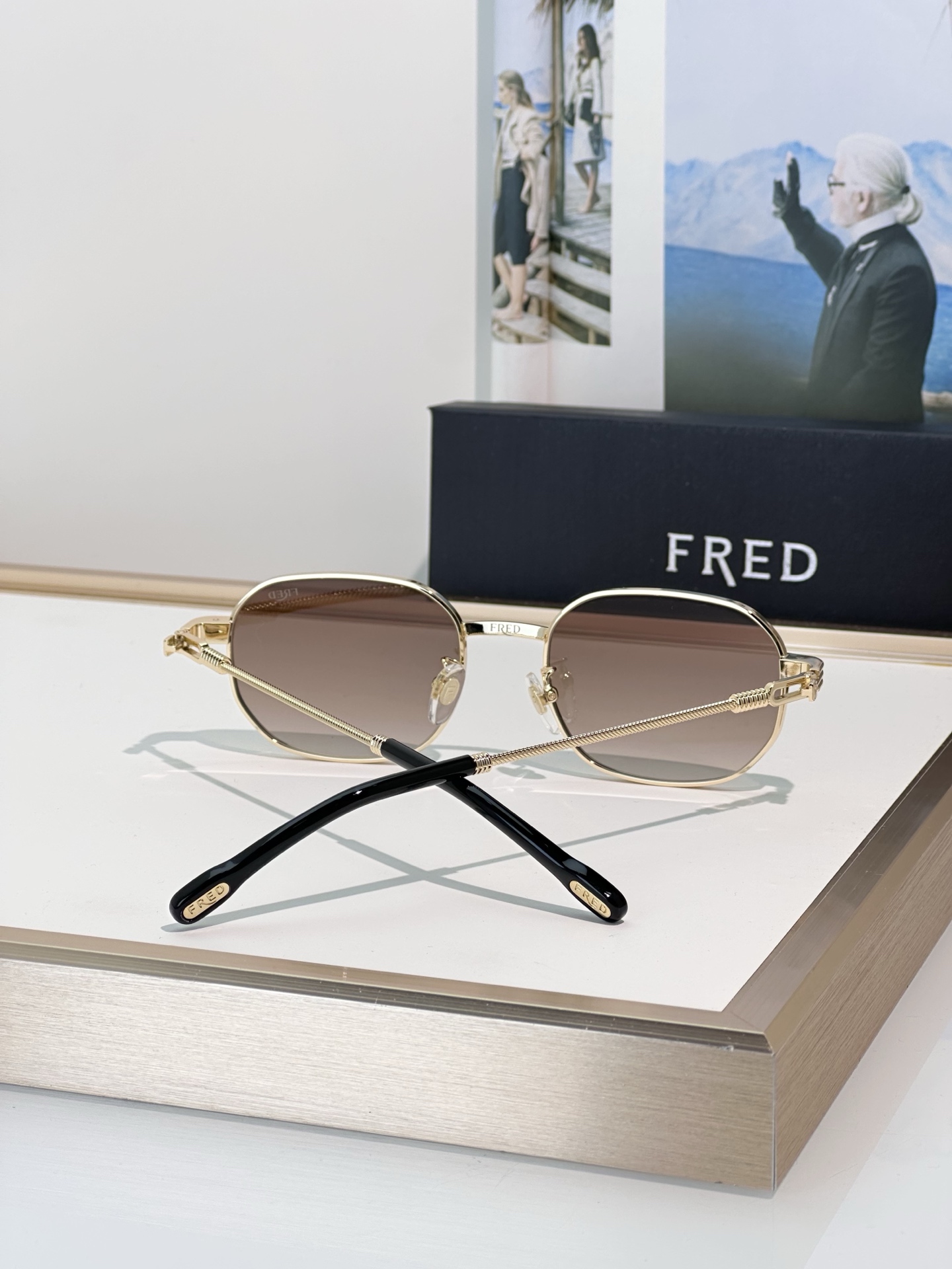 Designer Sunglasses FG40098U