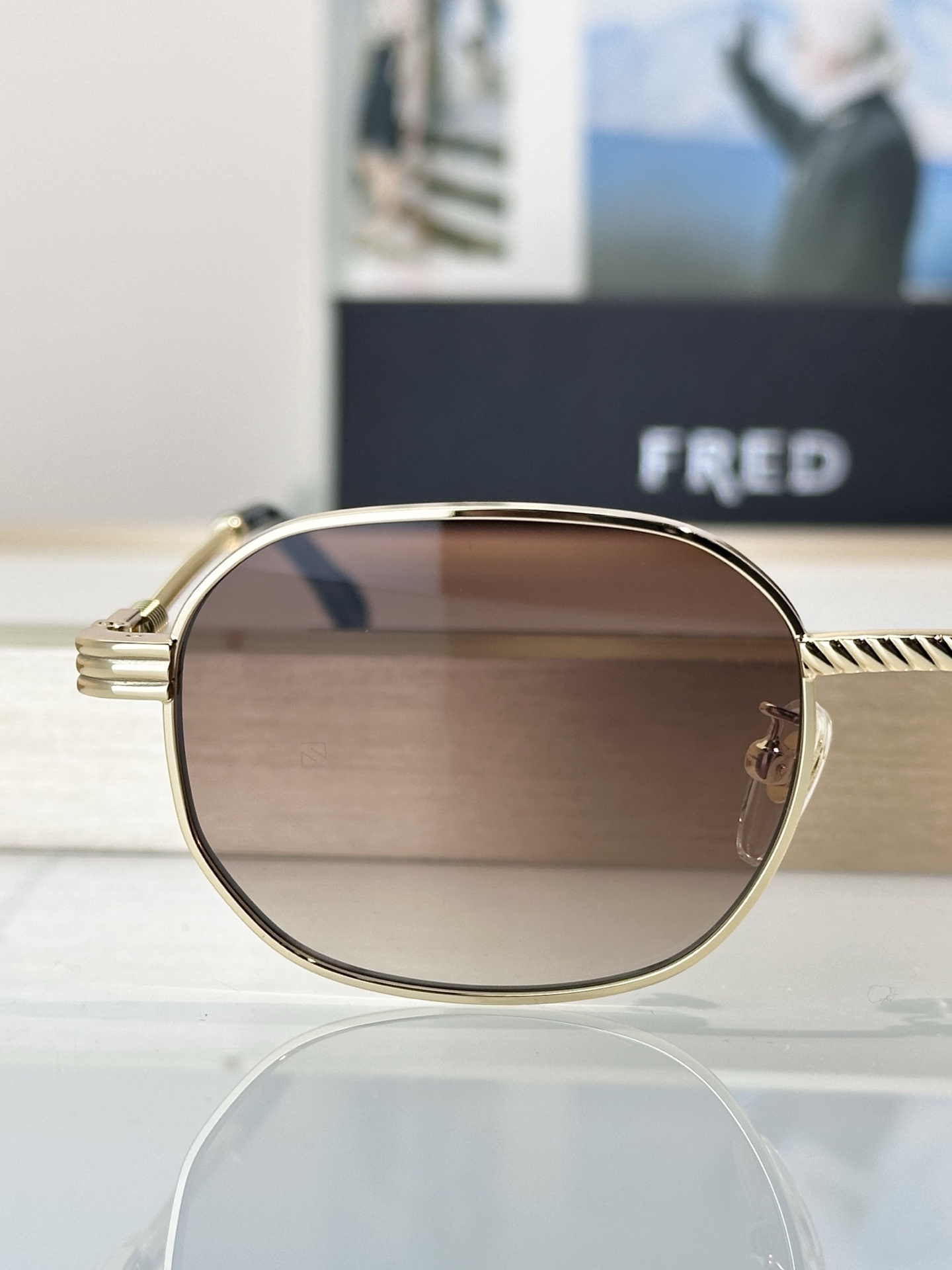 Designer Sunglasses FG40098U