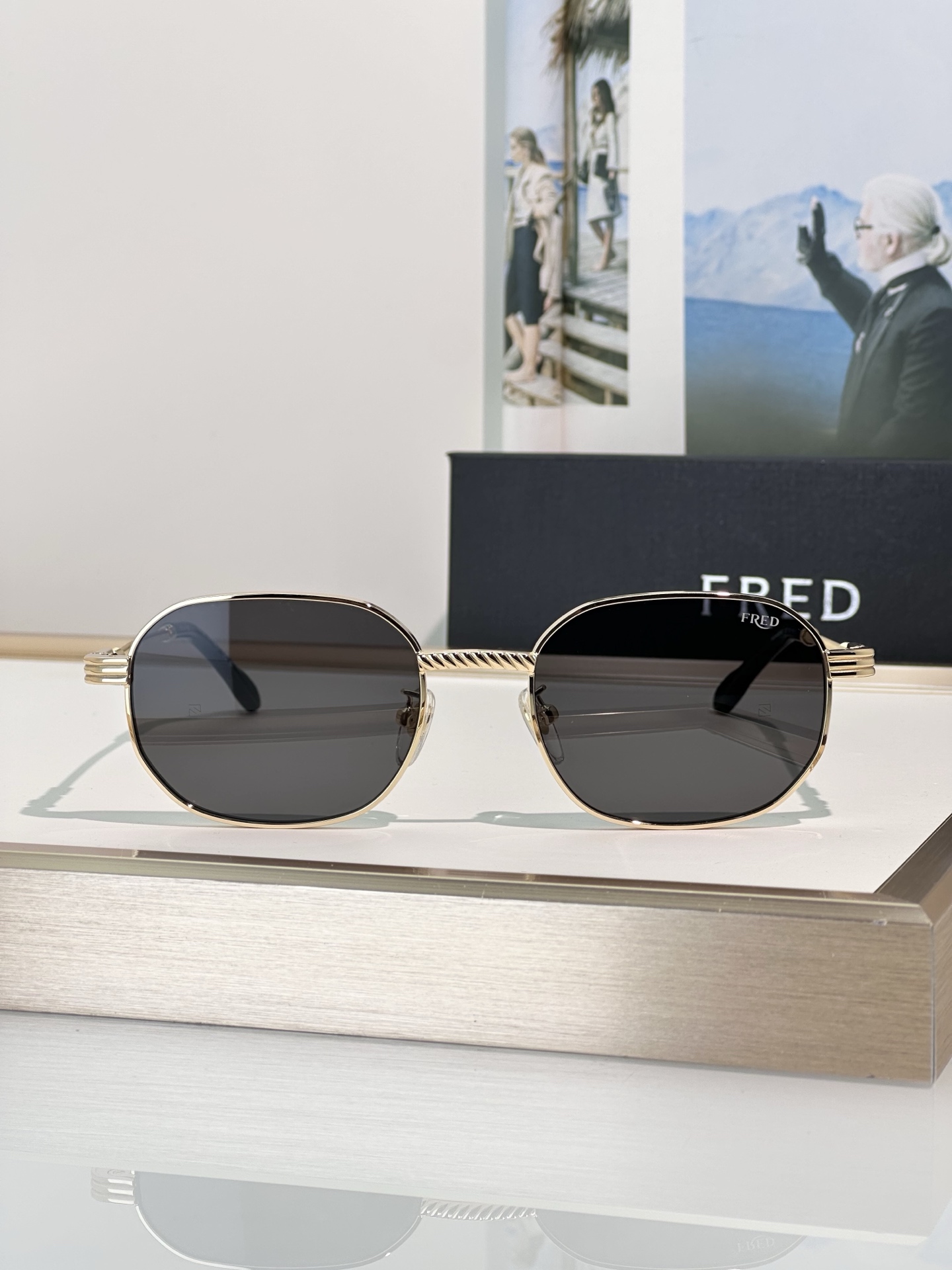 Designer Sunglasses FG40098U