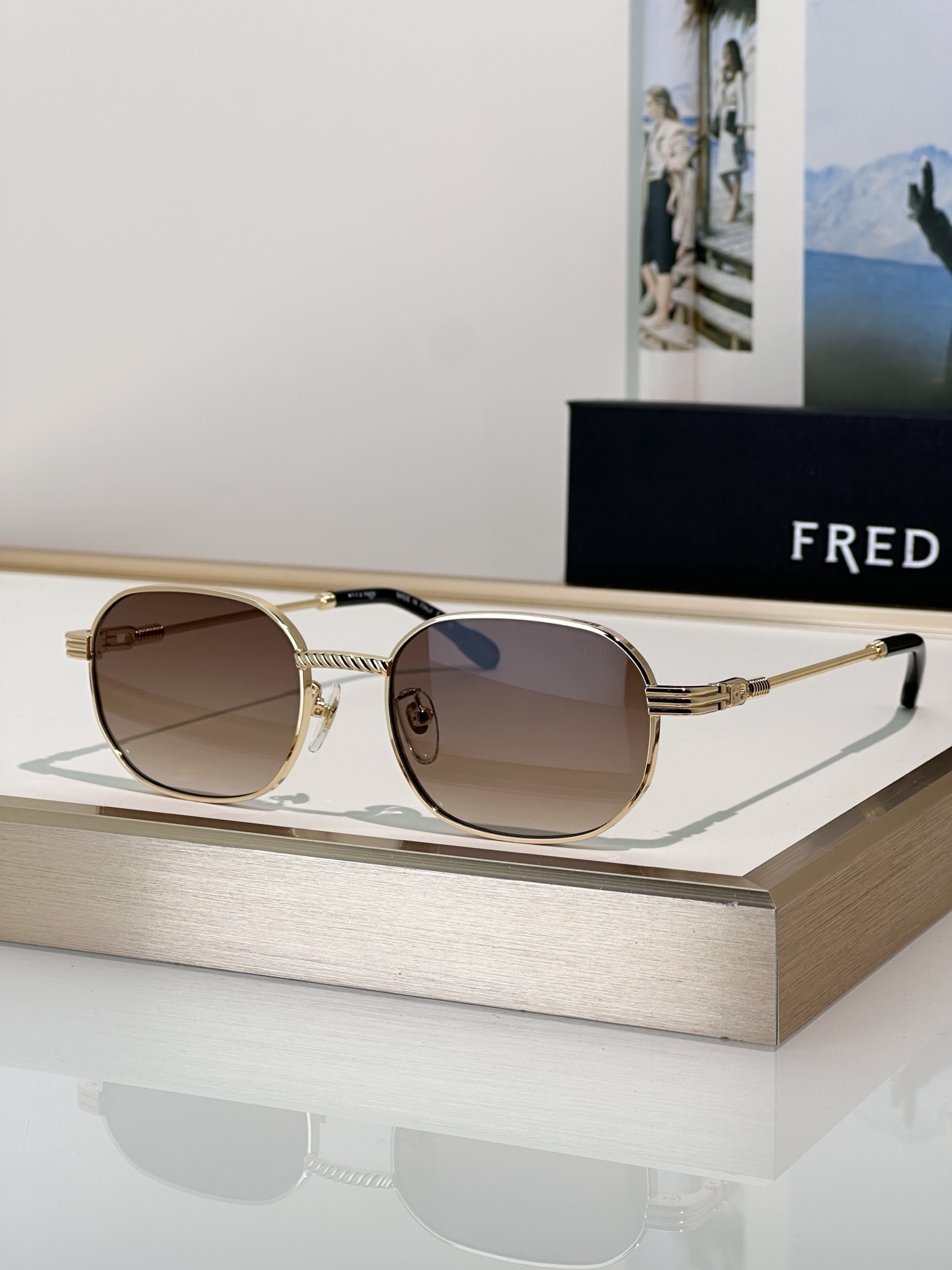 Designer Sunglasses FG40098U