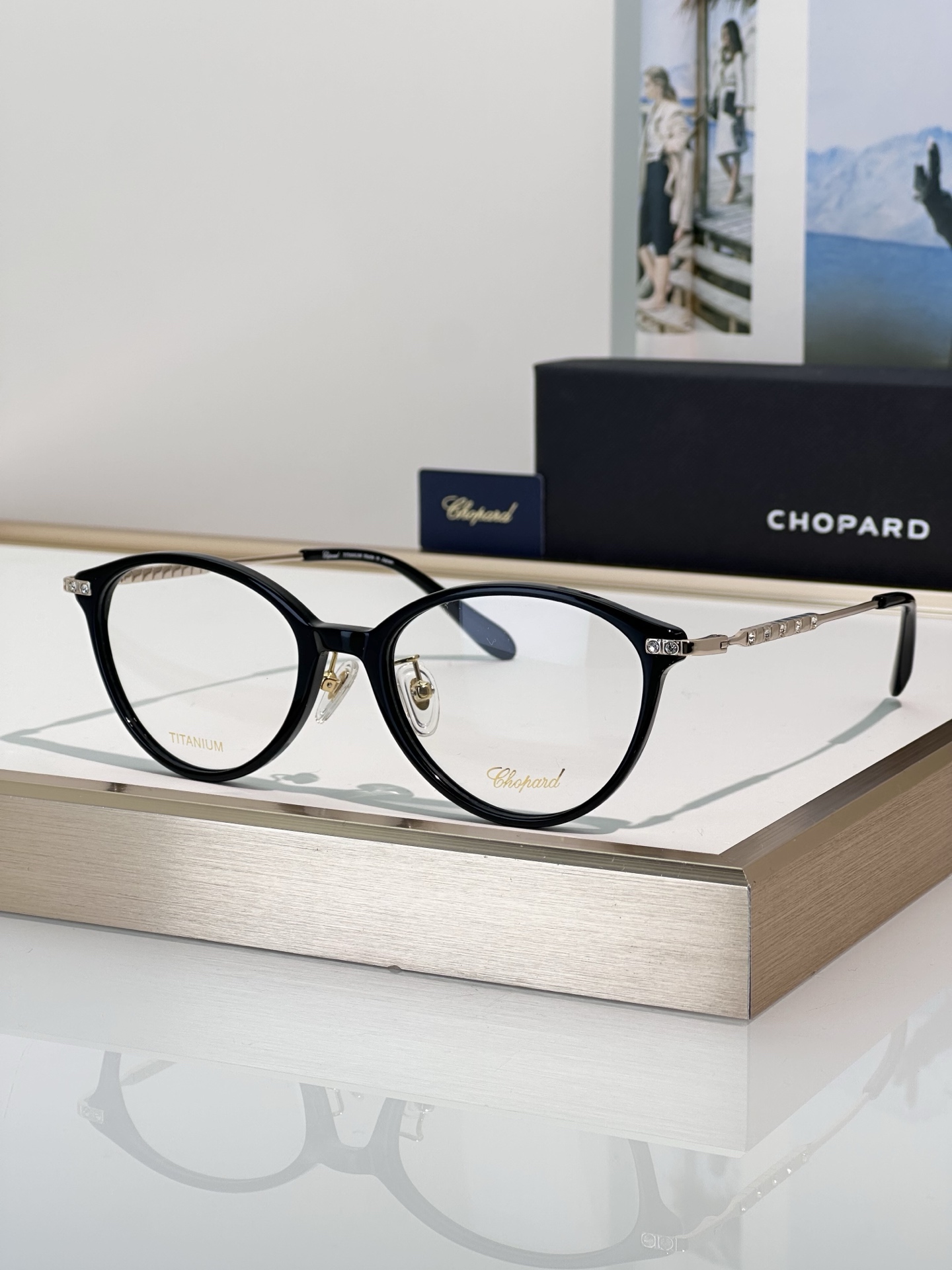 Designer Sunglasses VCH396J