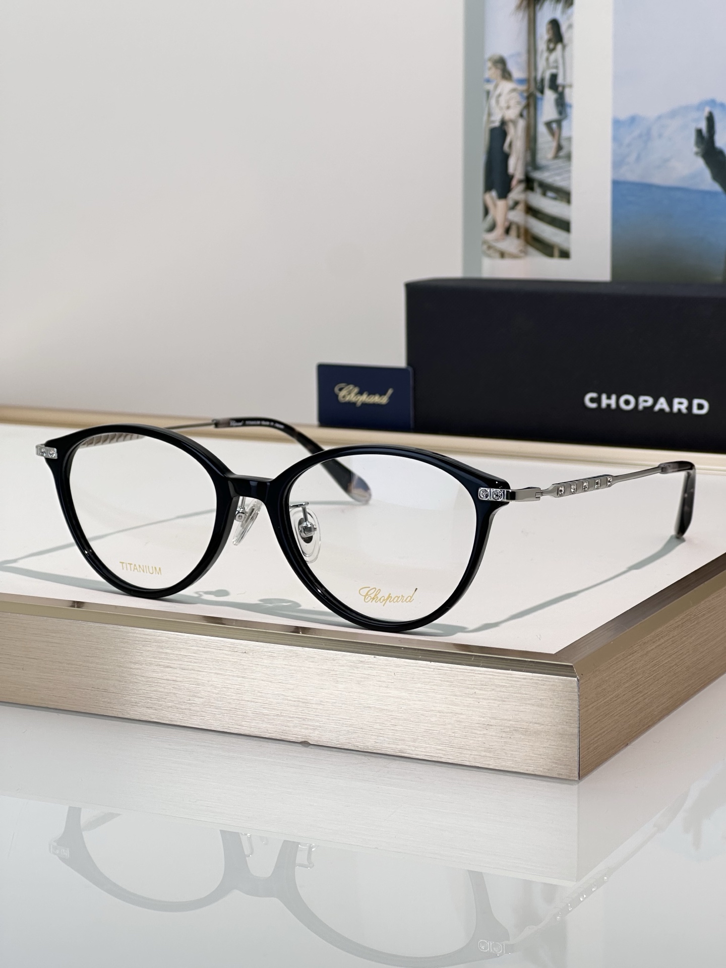 Designer Sunglasses VCH396J