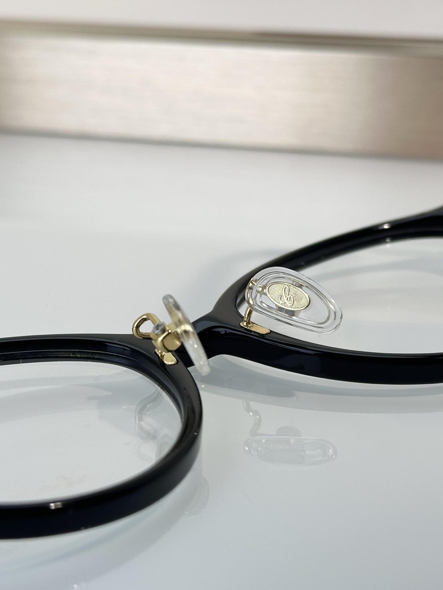 Designer Sunglasses VCH396J