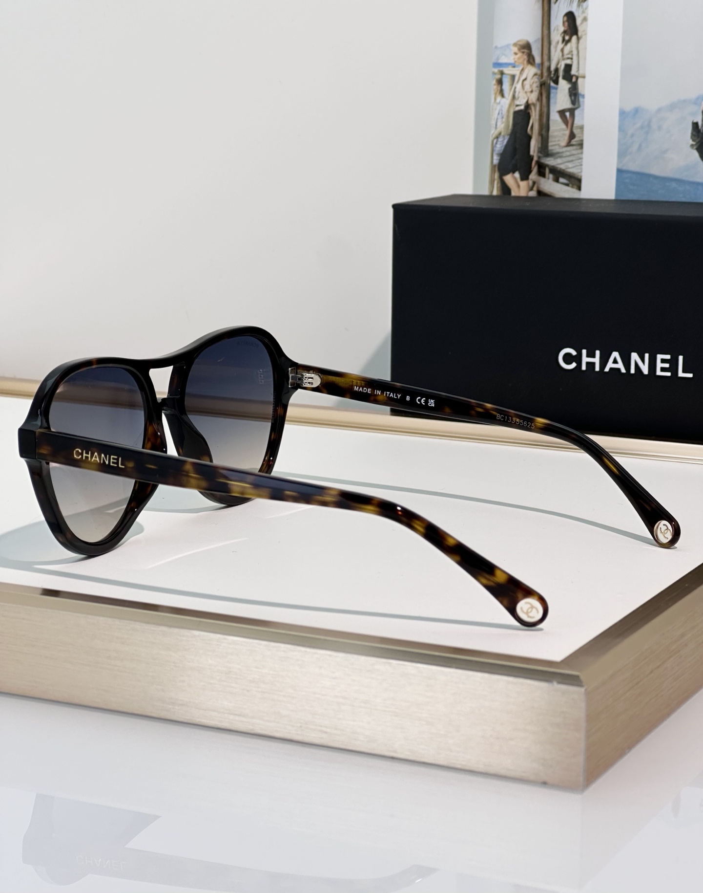 Chanel Sunglasses CH5552U