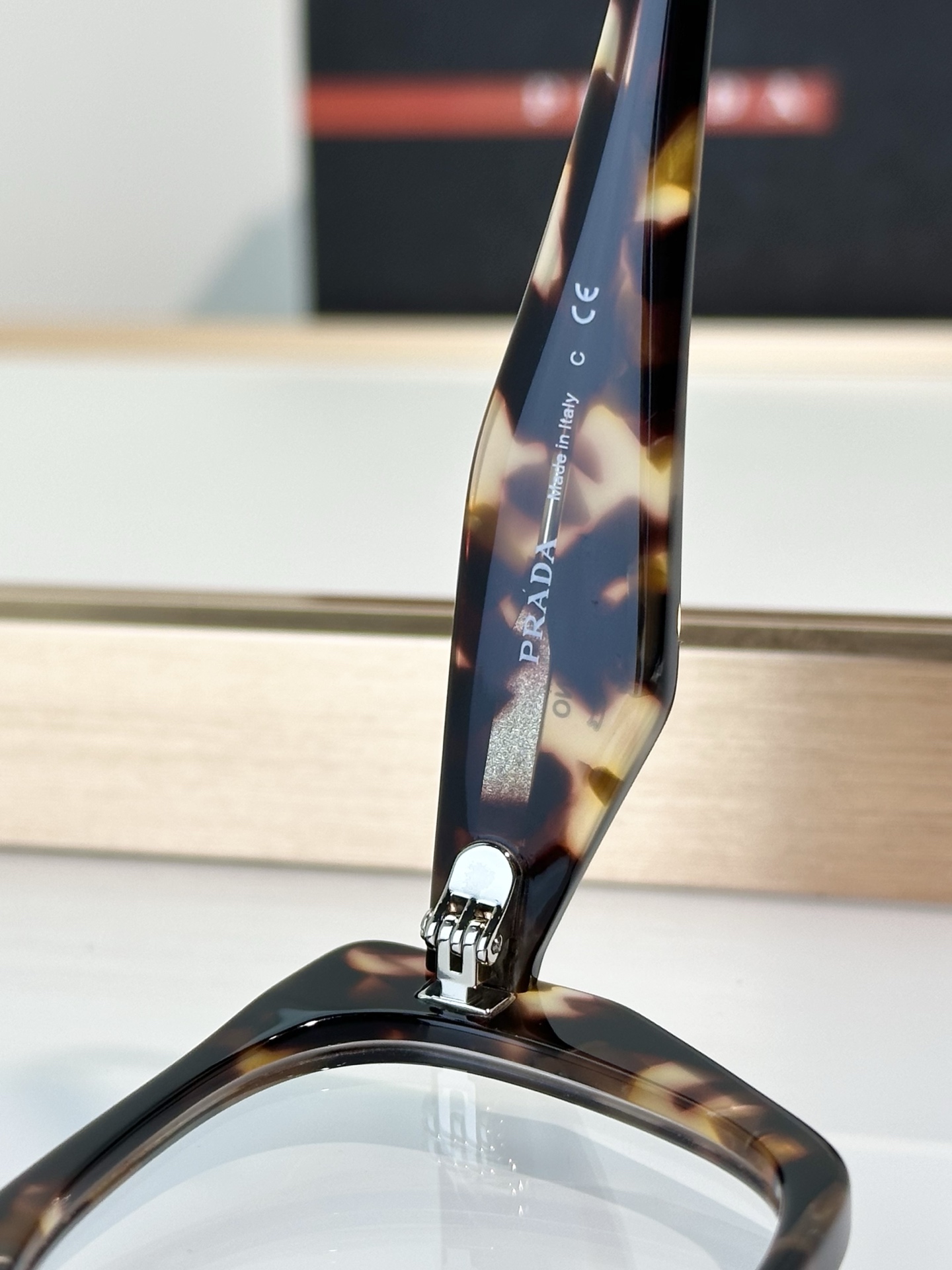 Designer Sunglasses VPR