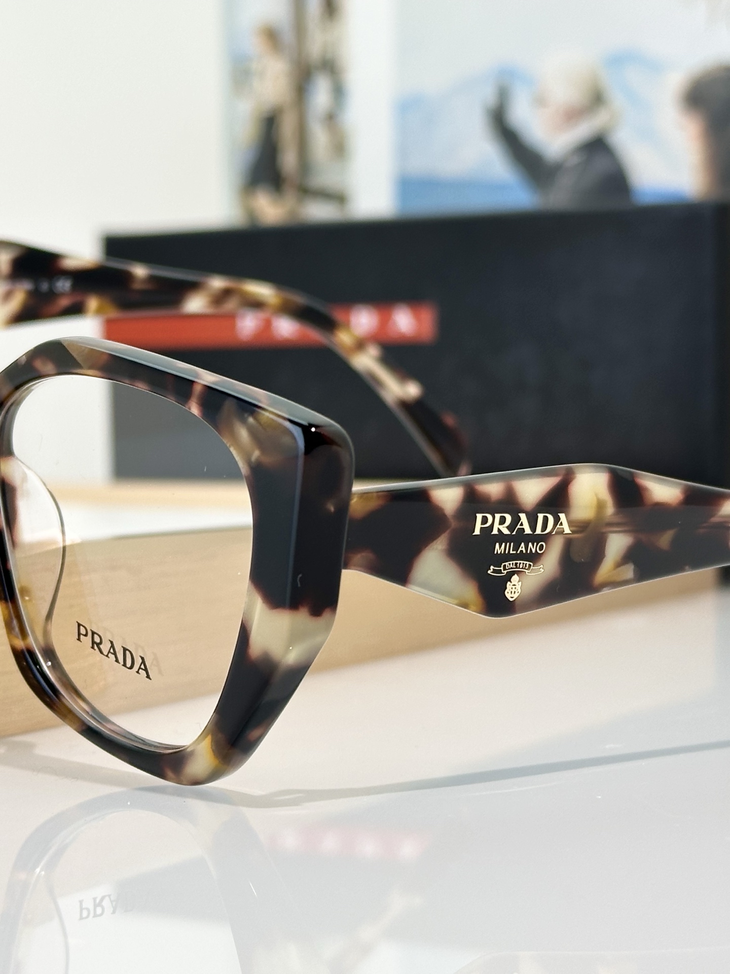 Designer Sunglasses VPR