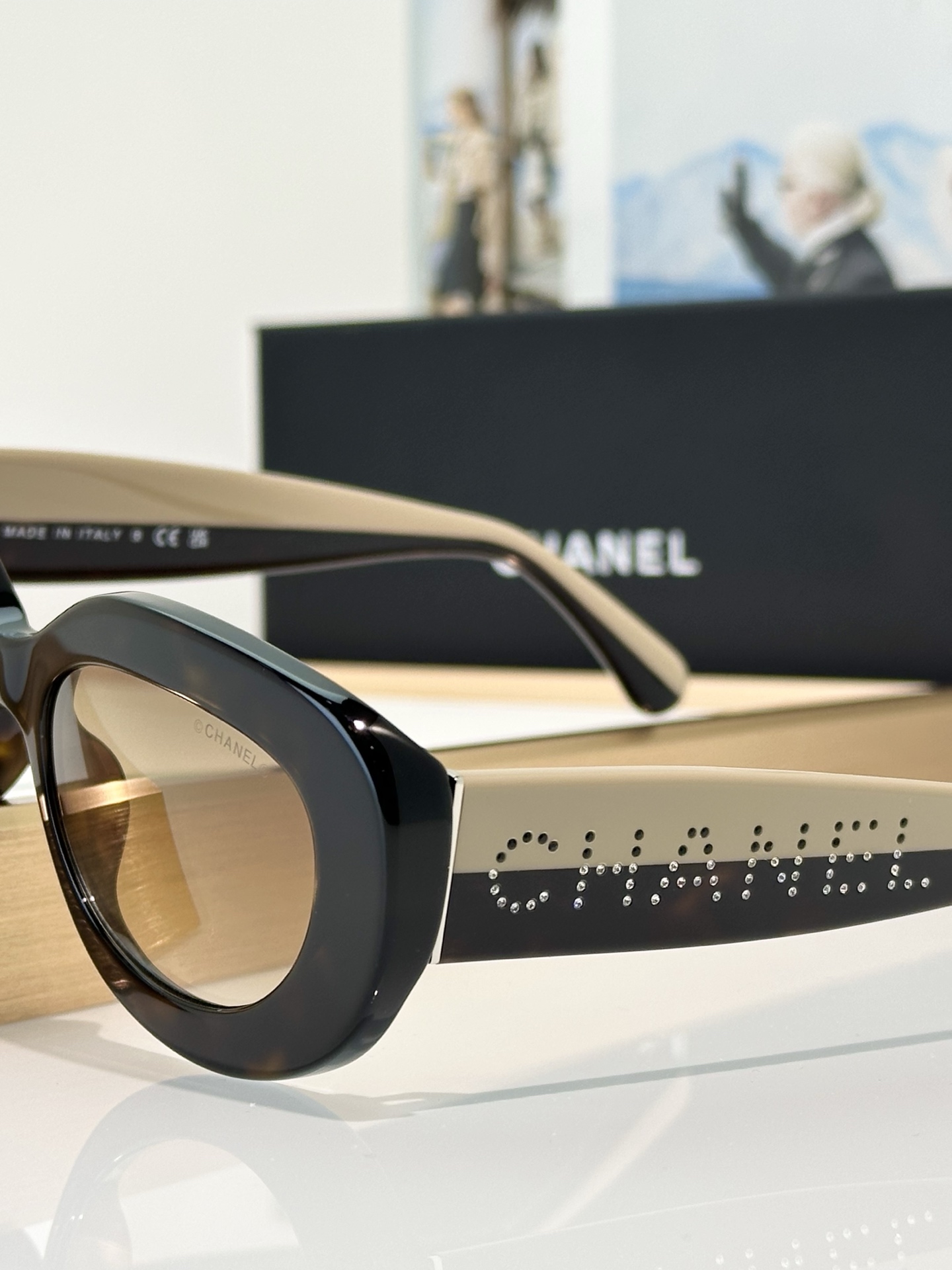 Chanel Sunglasses 5562B