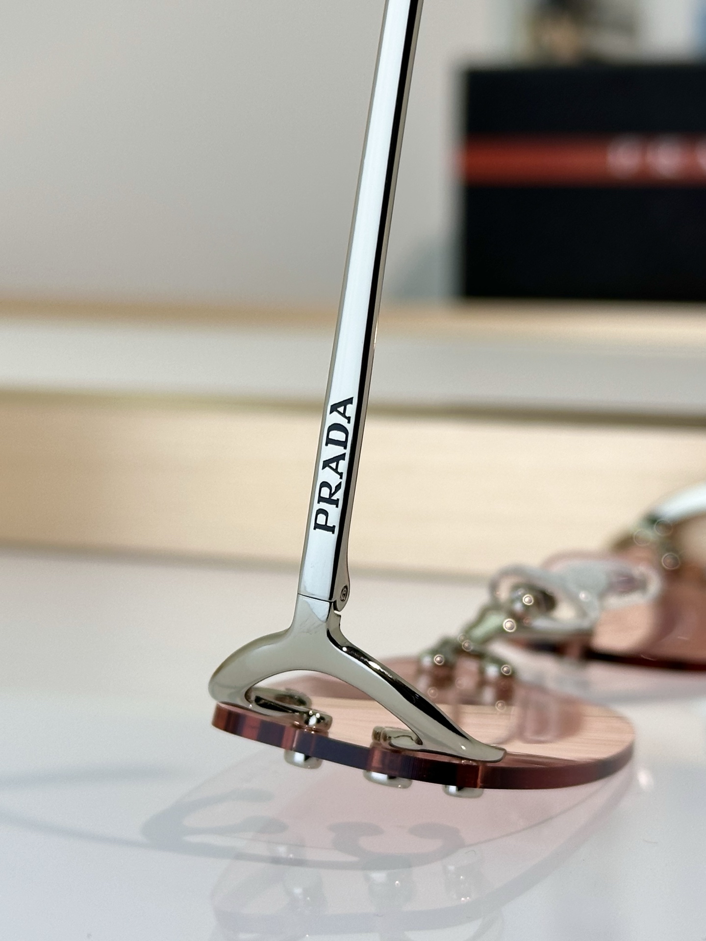 Prada Prad*