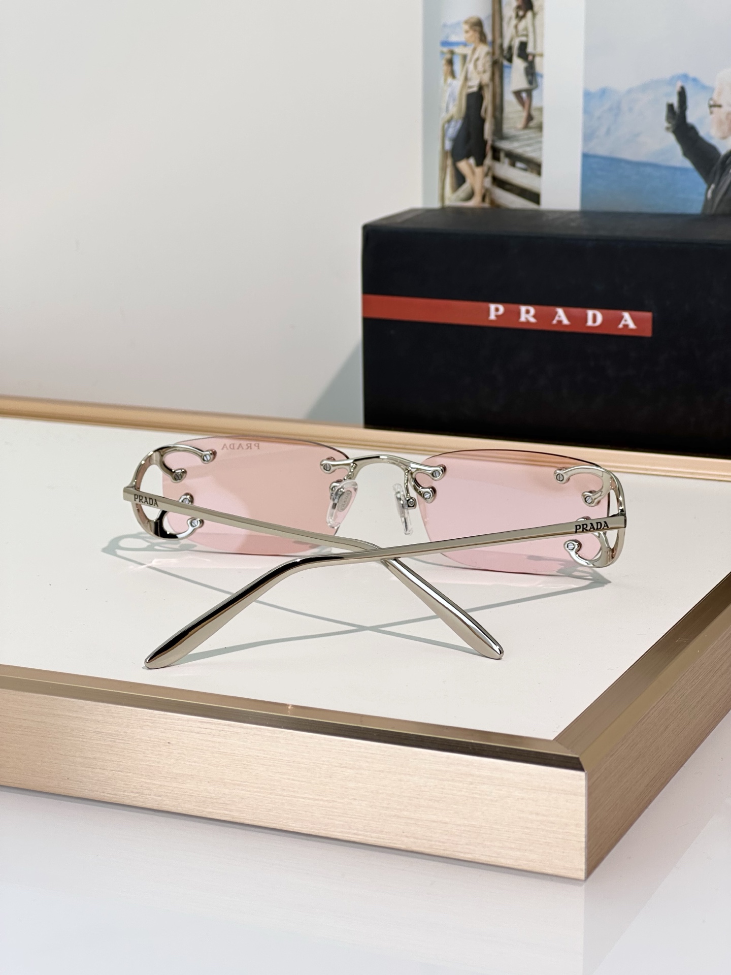 Prada Prad*