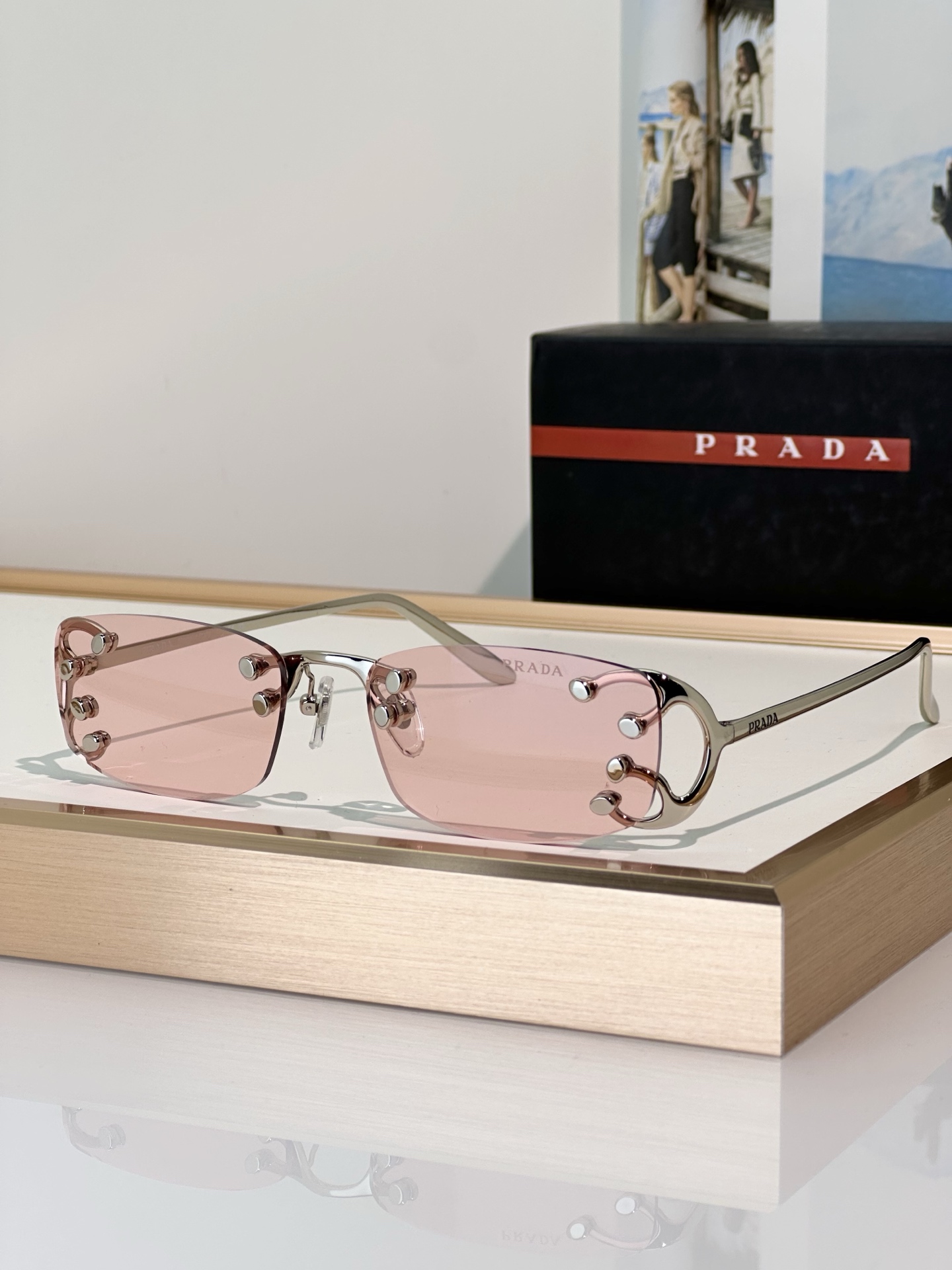 Prada Prad*