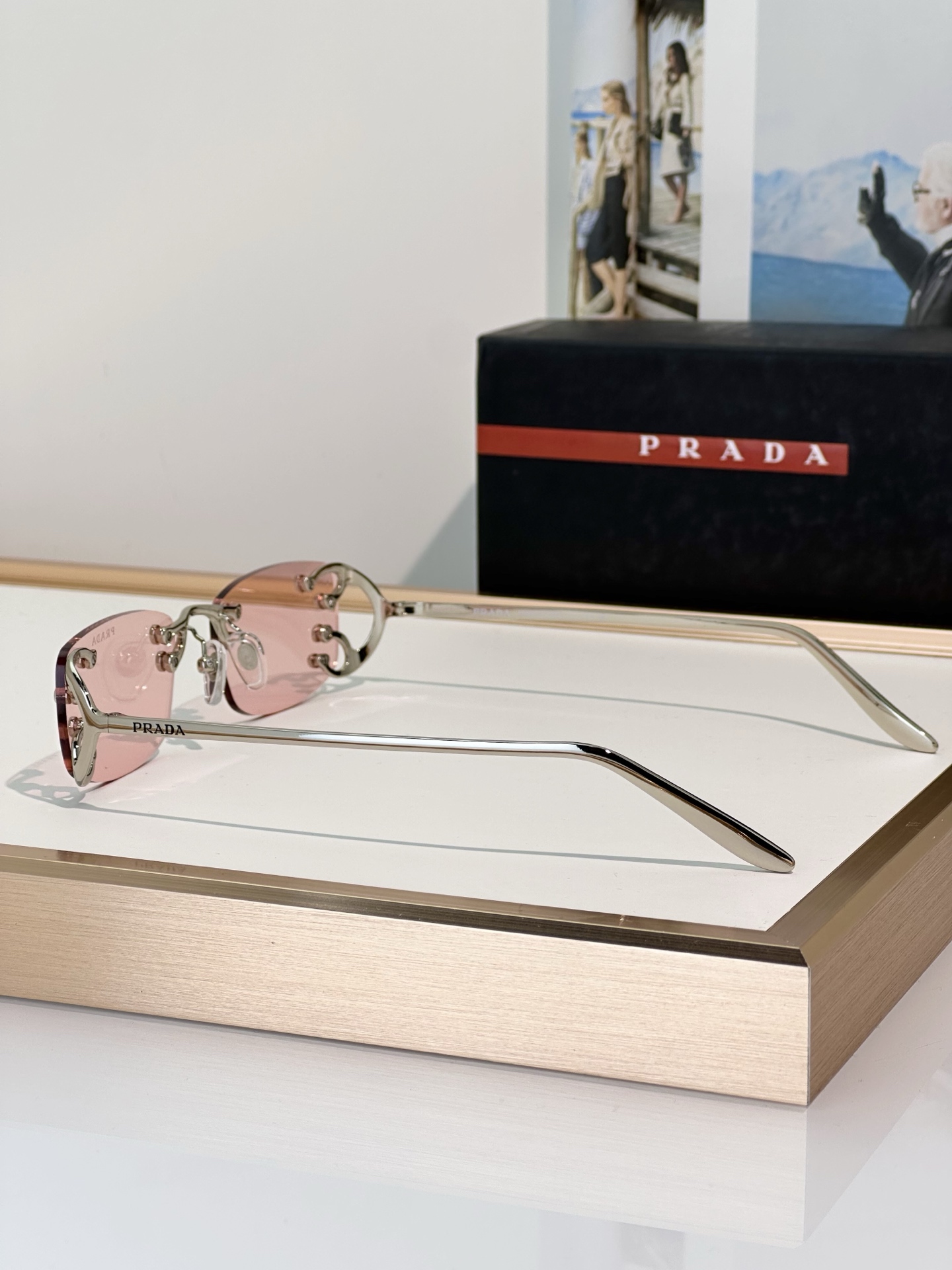 Prada Prad*