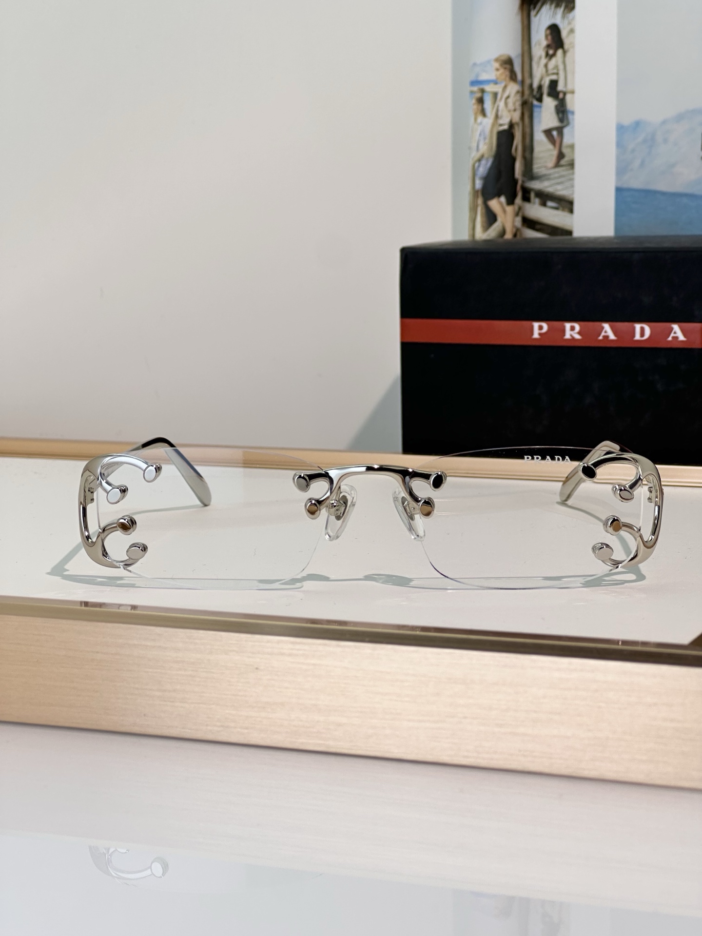 Prada Prad*