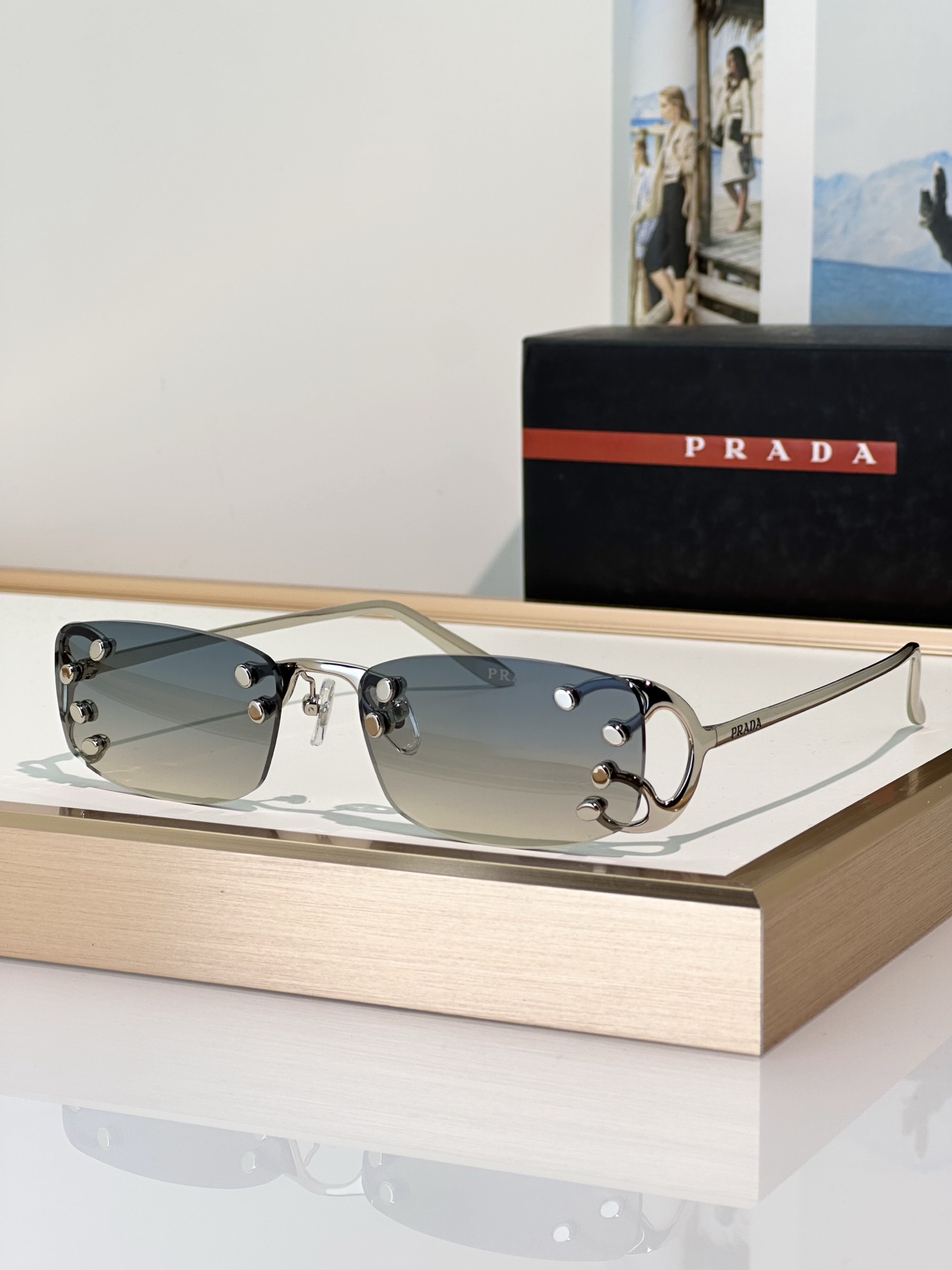 Prada Prad*