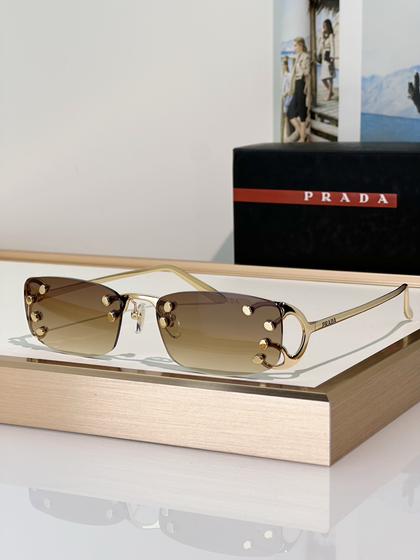 Prada Prad*