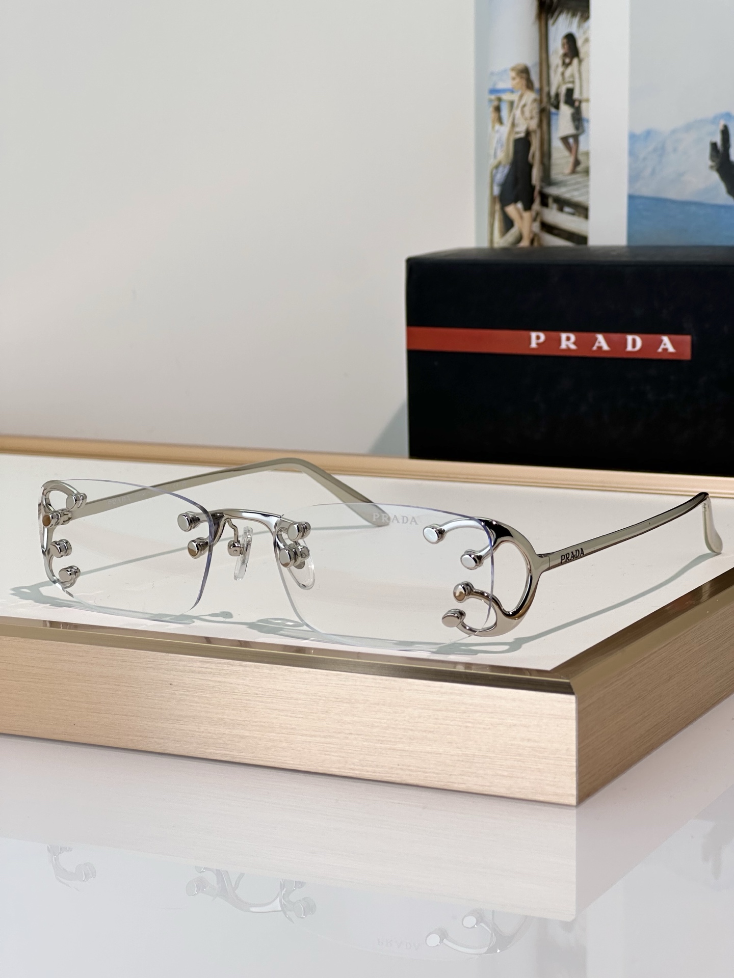 Prada Prad*