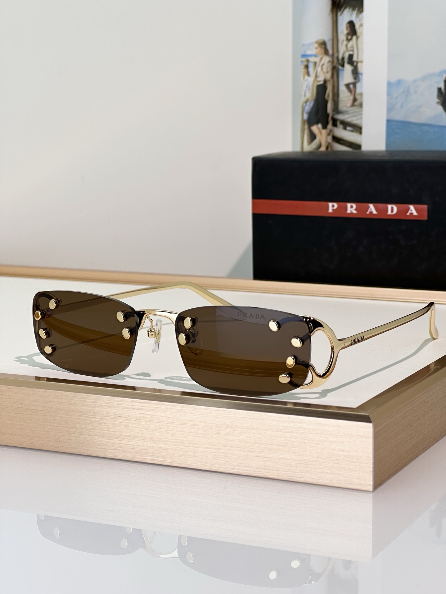 Prada Prad*
