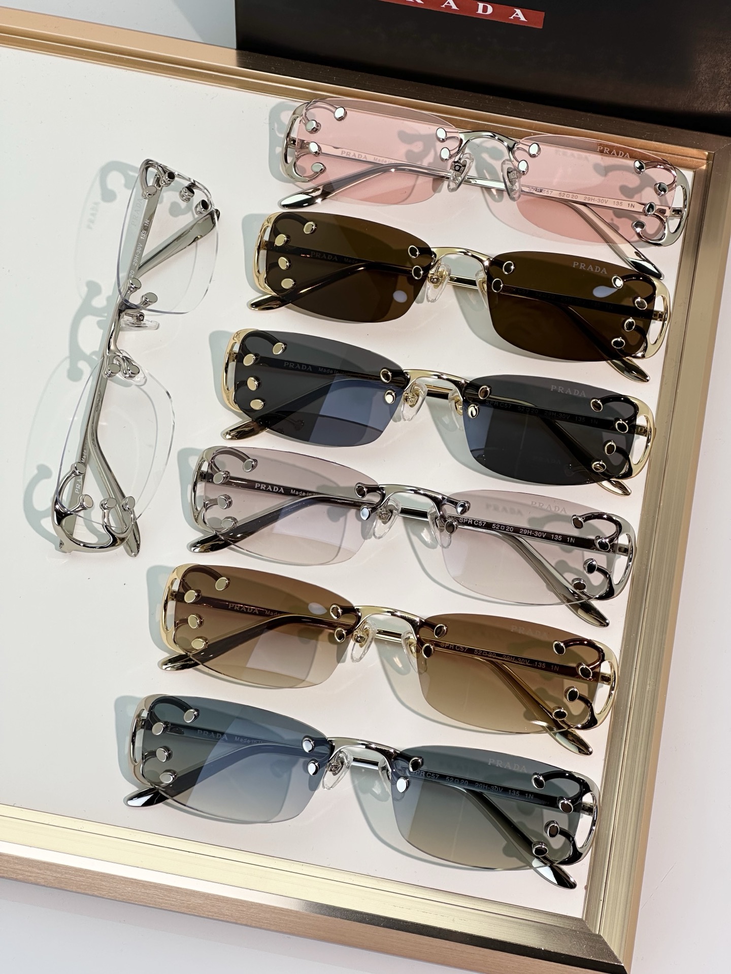 Prada Prad*