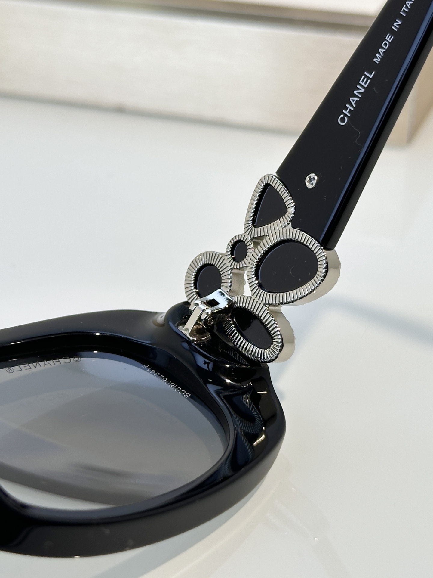 Designer Sunglasses CH5181-B