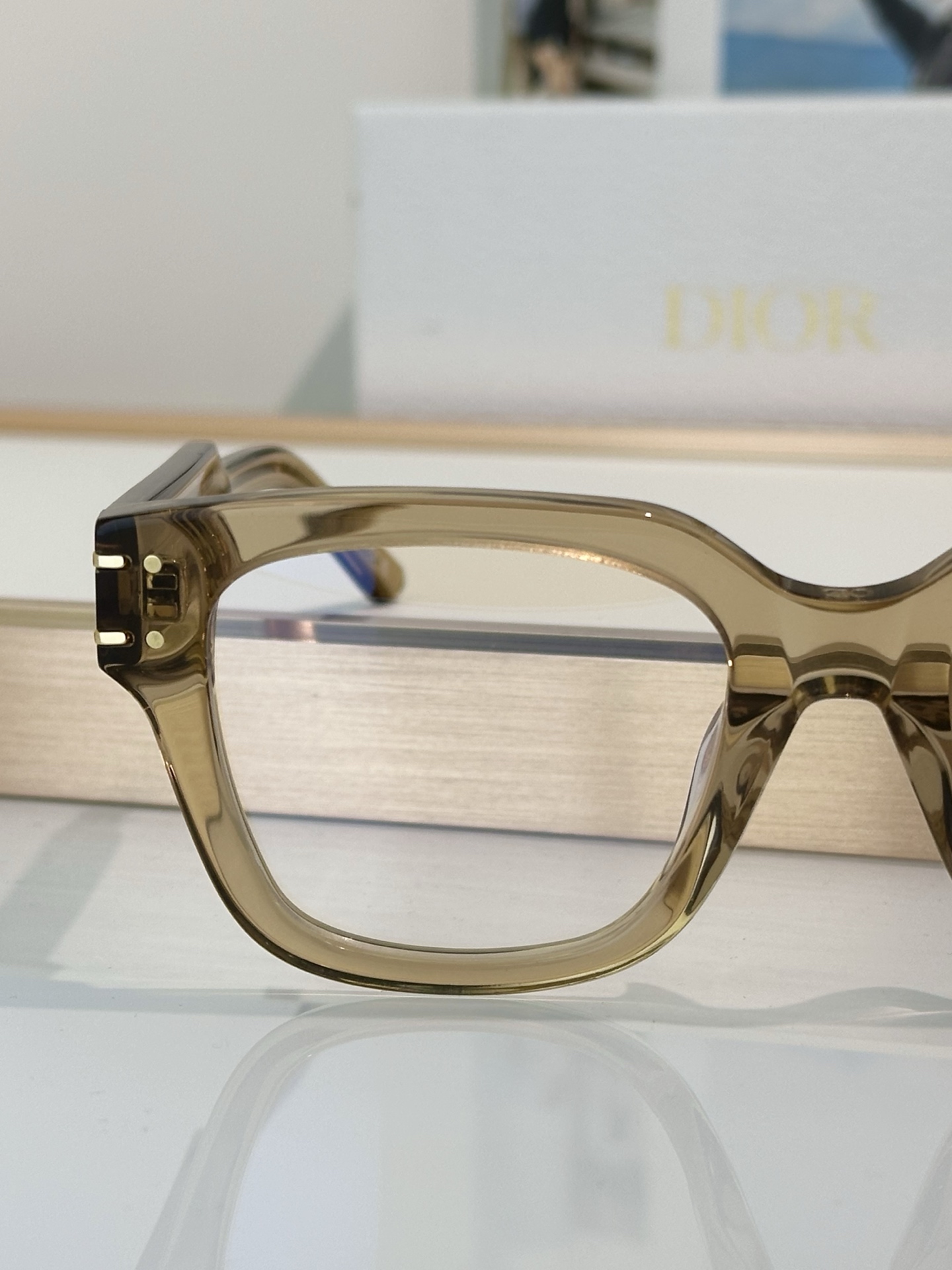 Designer Sunglasses Signature