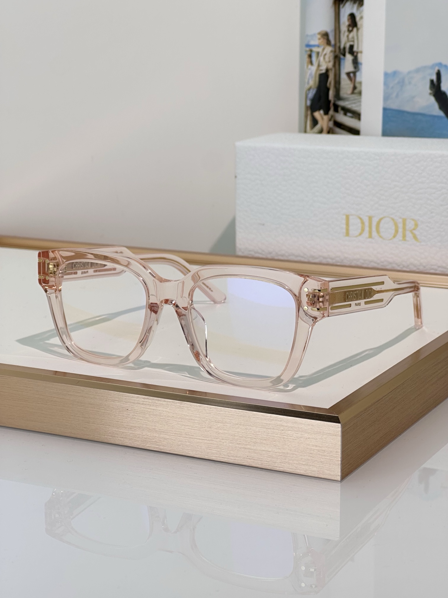 Designer Sunglasses Signature