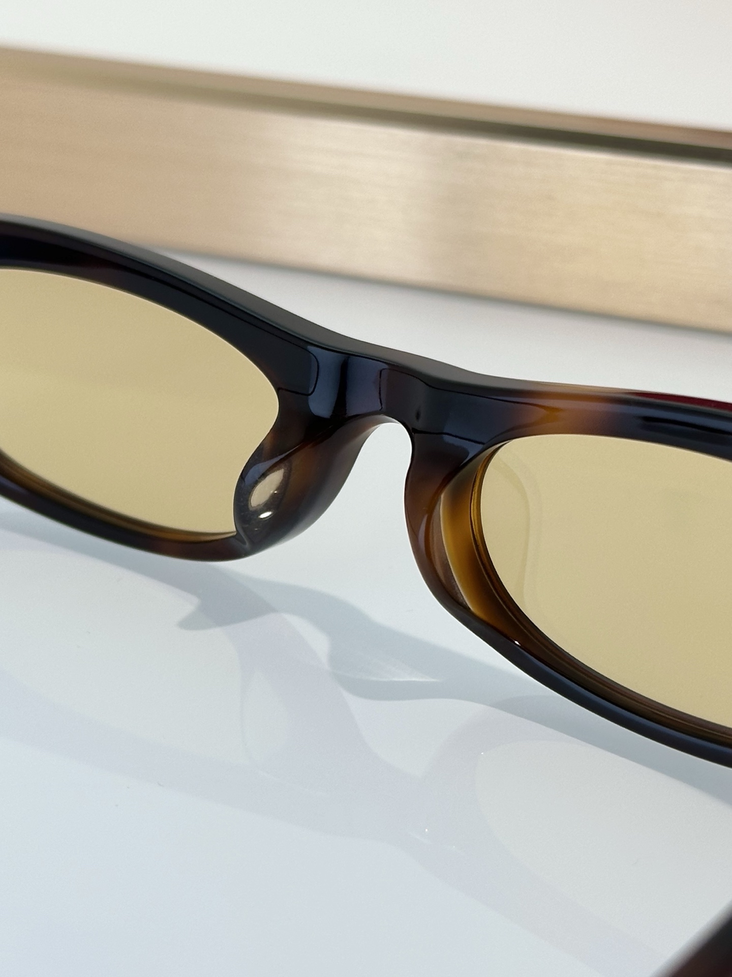 Saint Laurent Sunglasses SL557