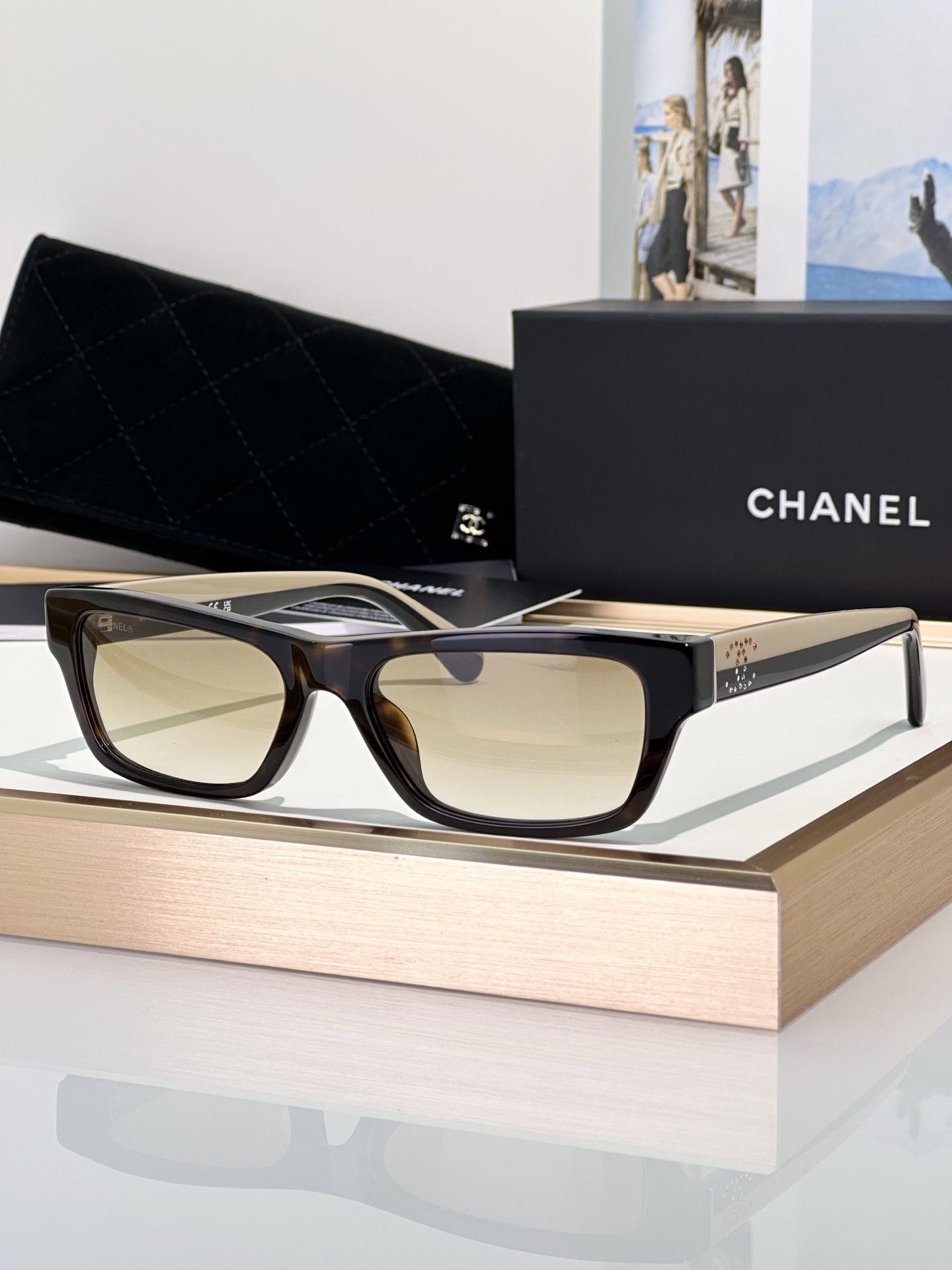 Chanel Sunglasses 5564B