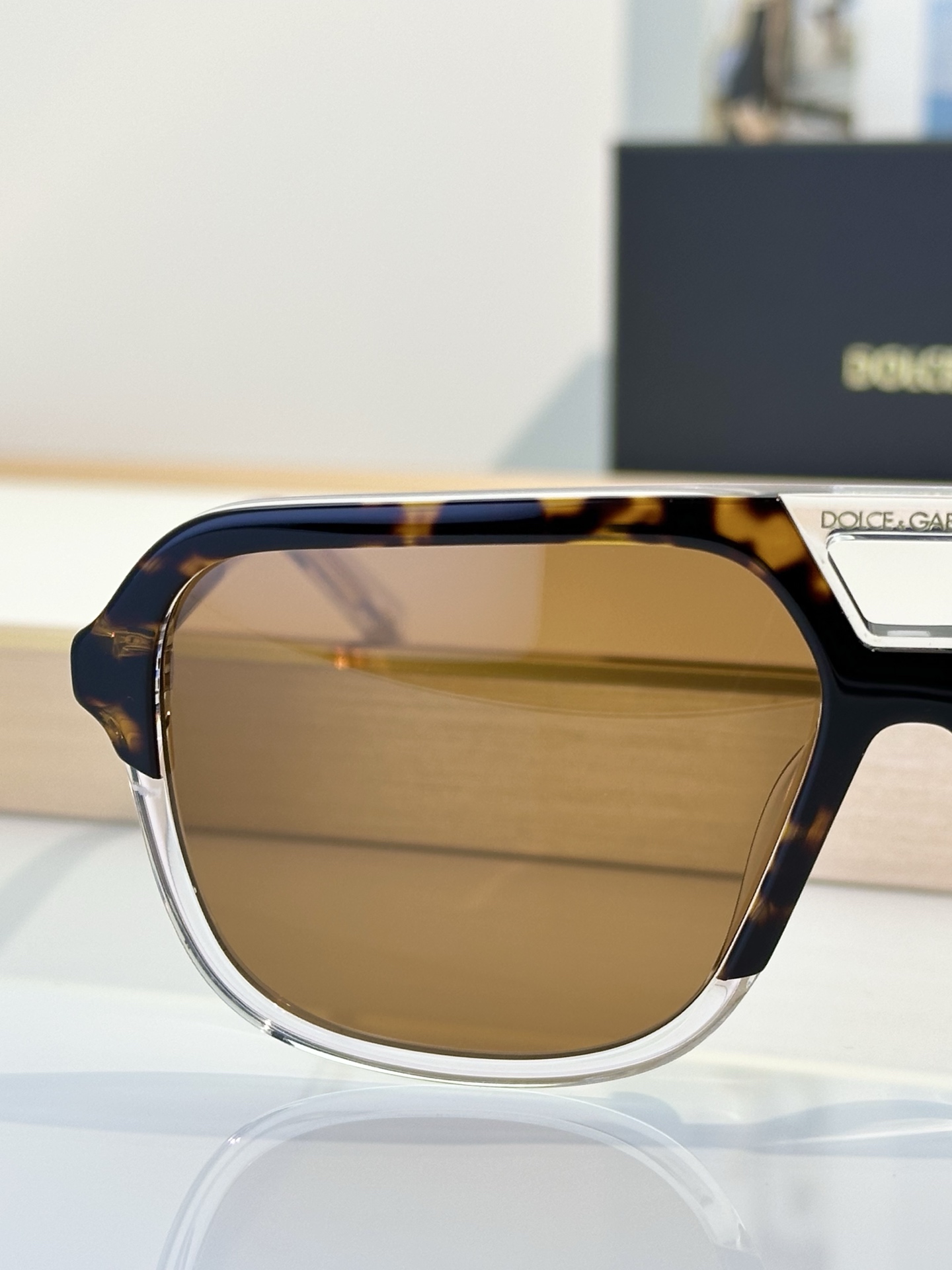 Designer Sunglasses DG4354