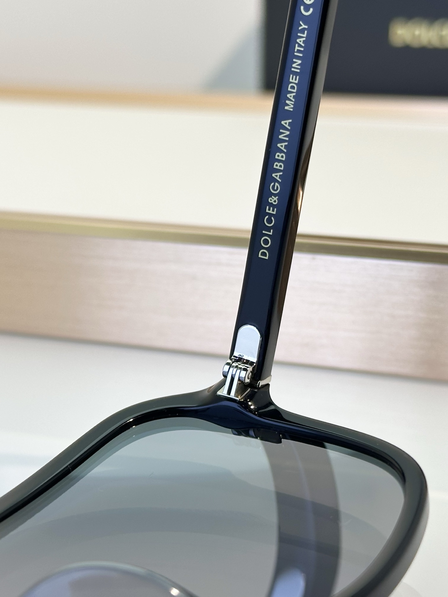 Designer Sunglasses DG4354