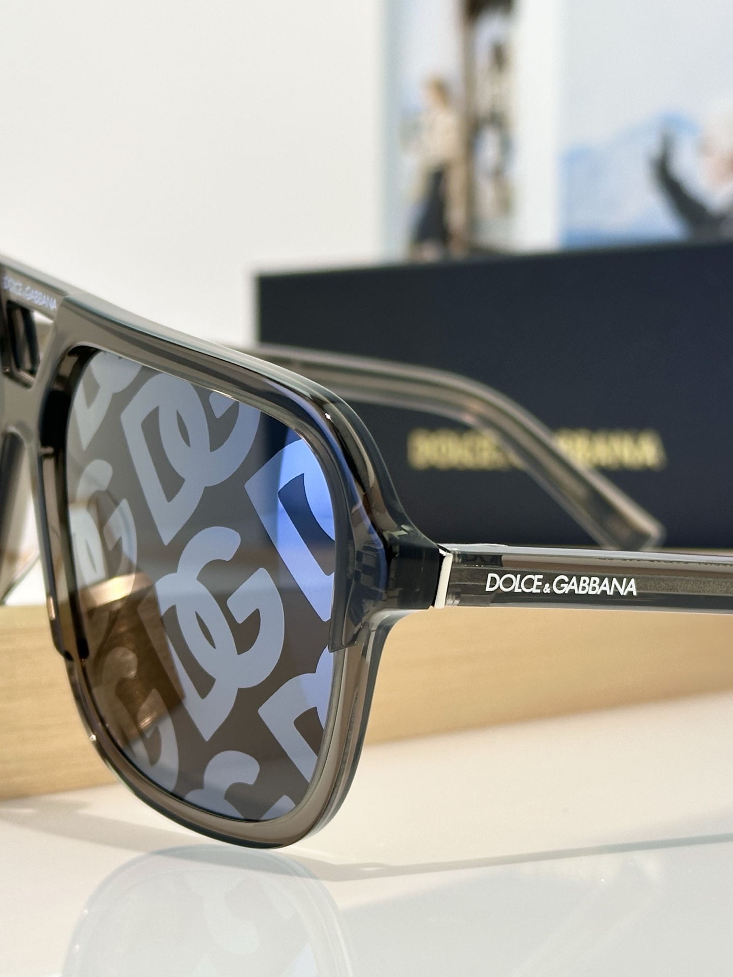 Designer Sunglasses DG4354