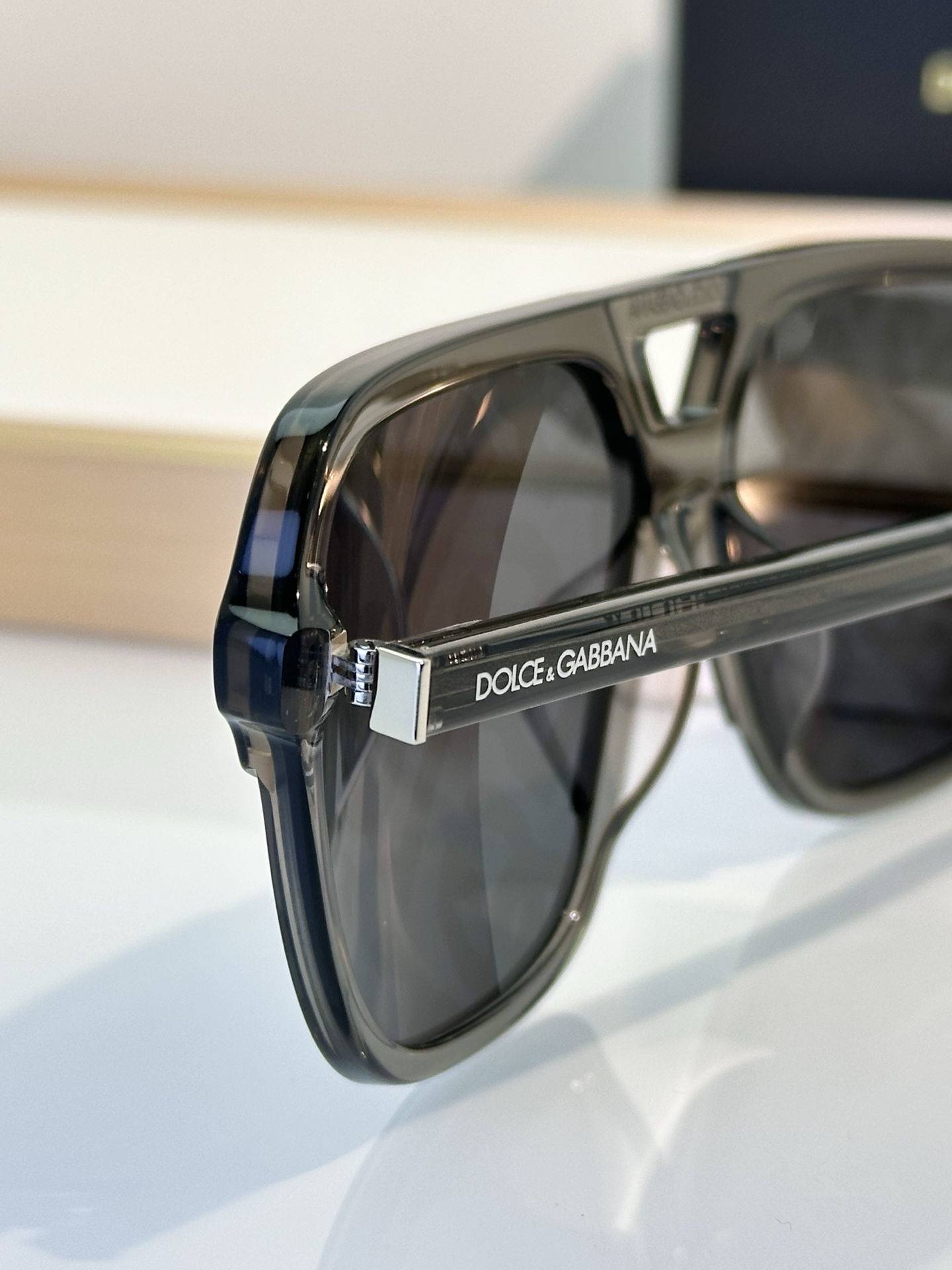 Designer Sunglasses DG4354