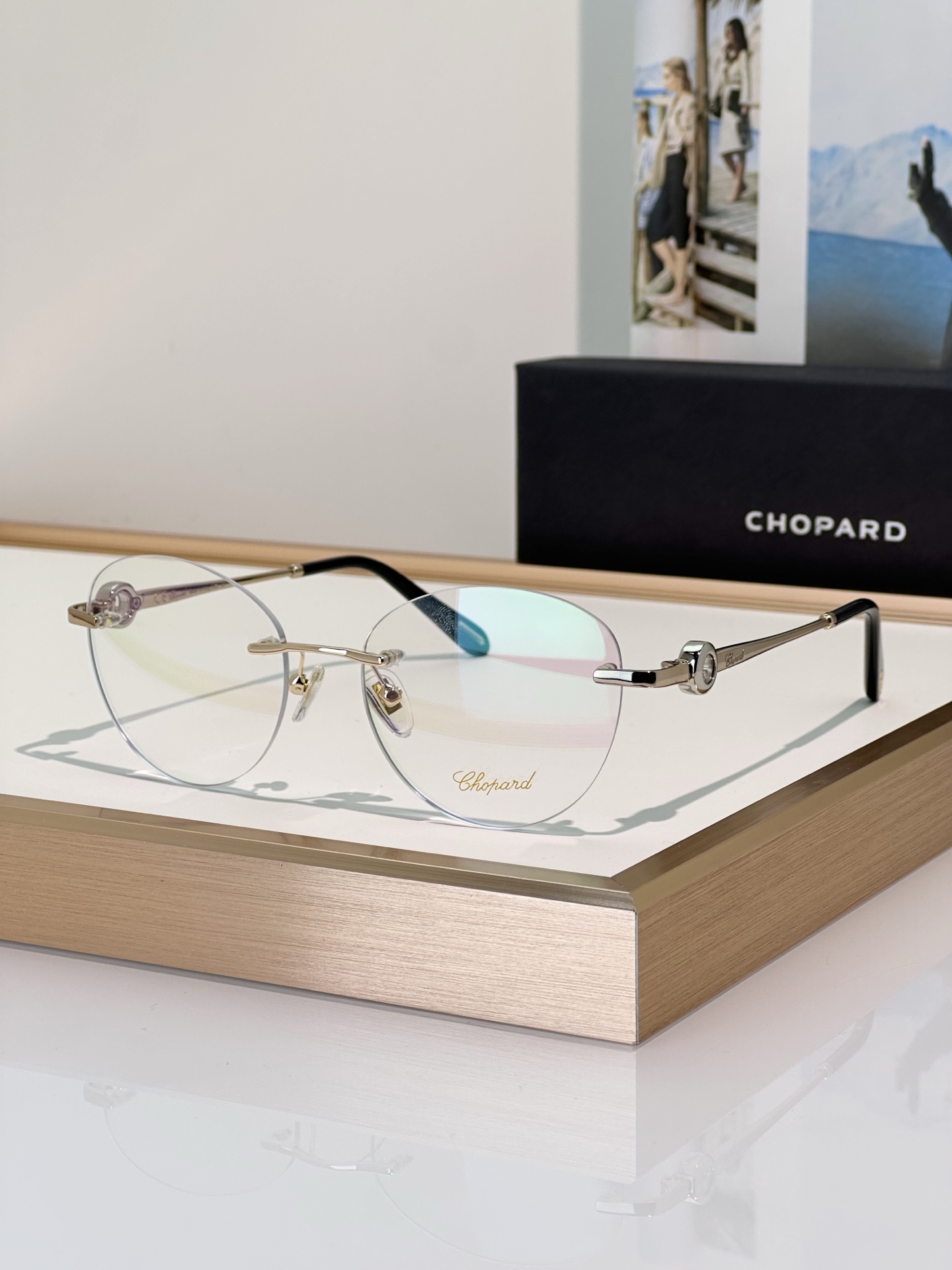 Designer Sunglasses VCHG77J
