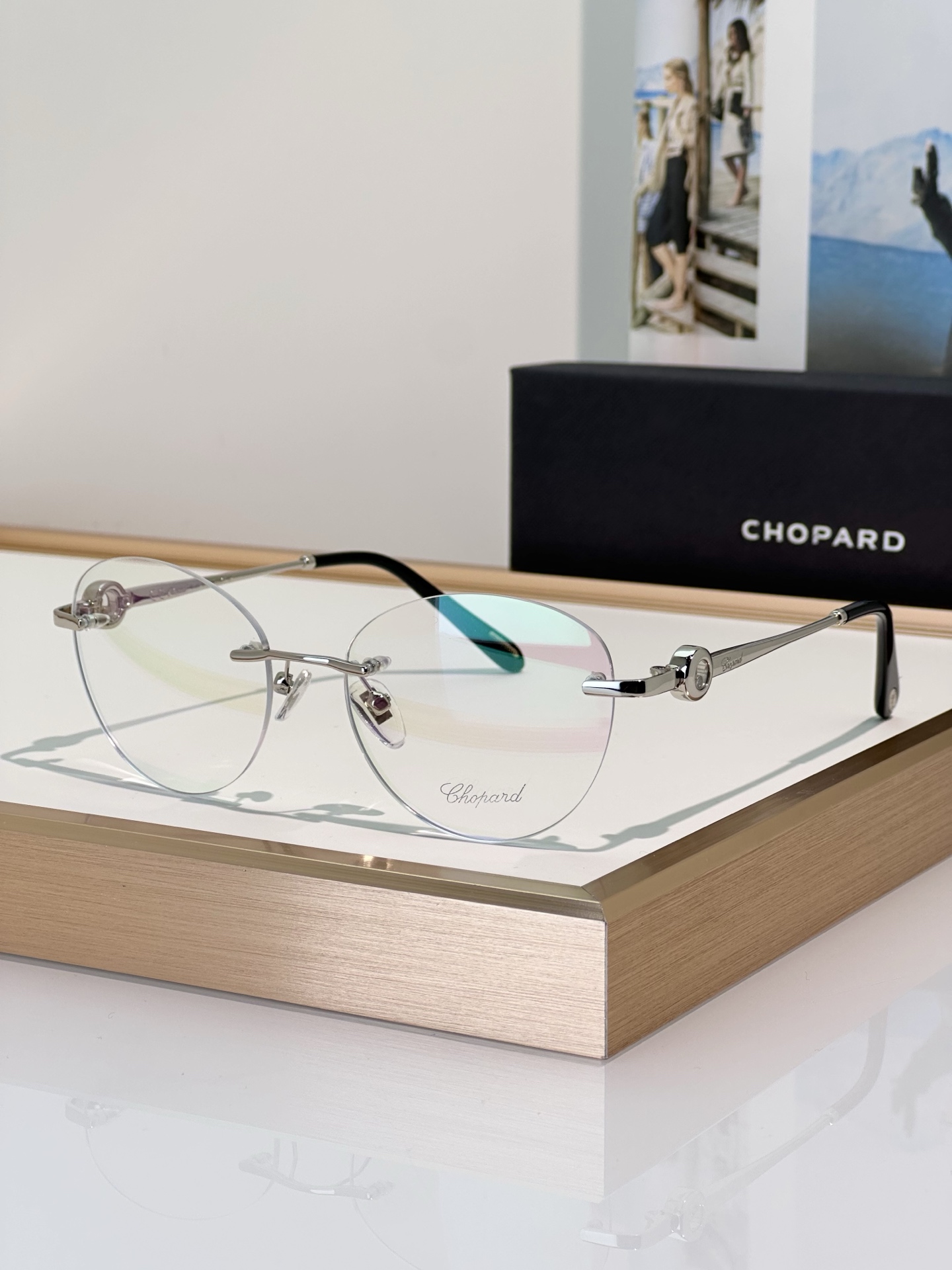 Designer Sunglasses VCHG77J