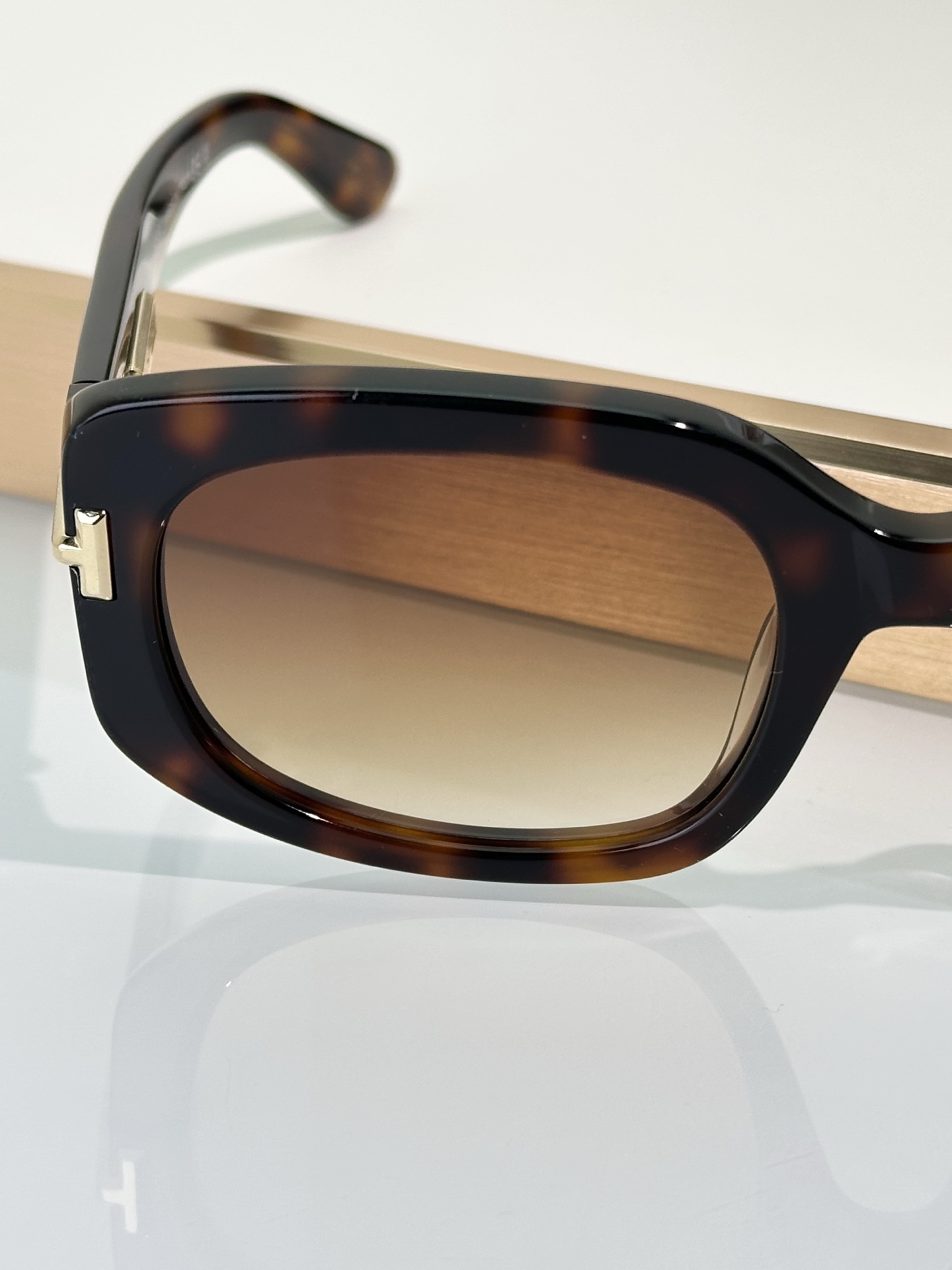 Tom Ford Sunglasses ft1253