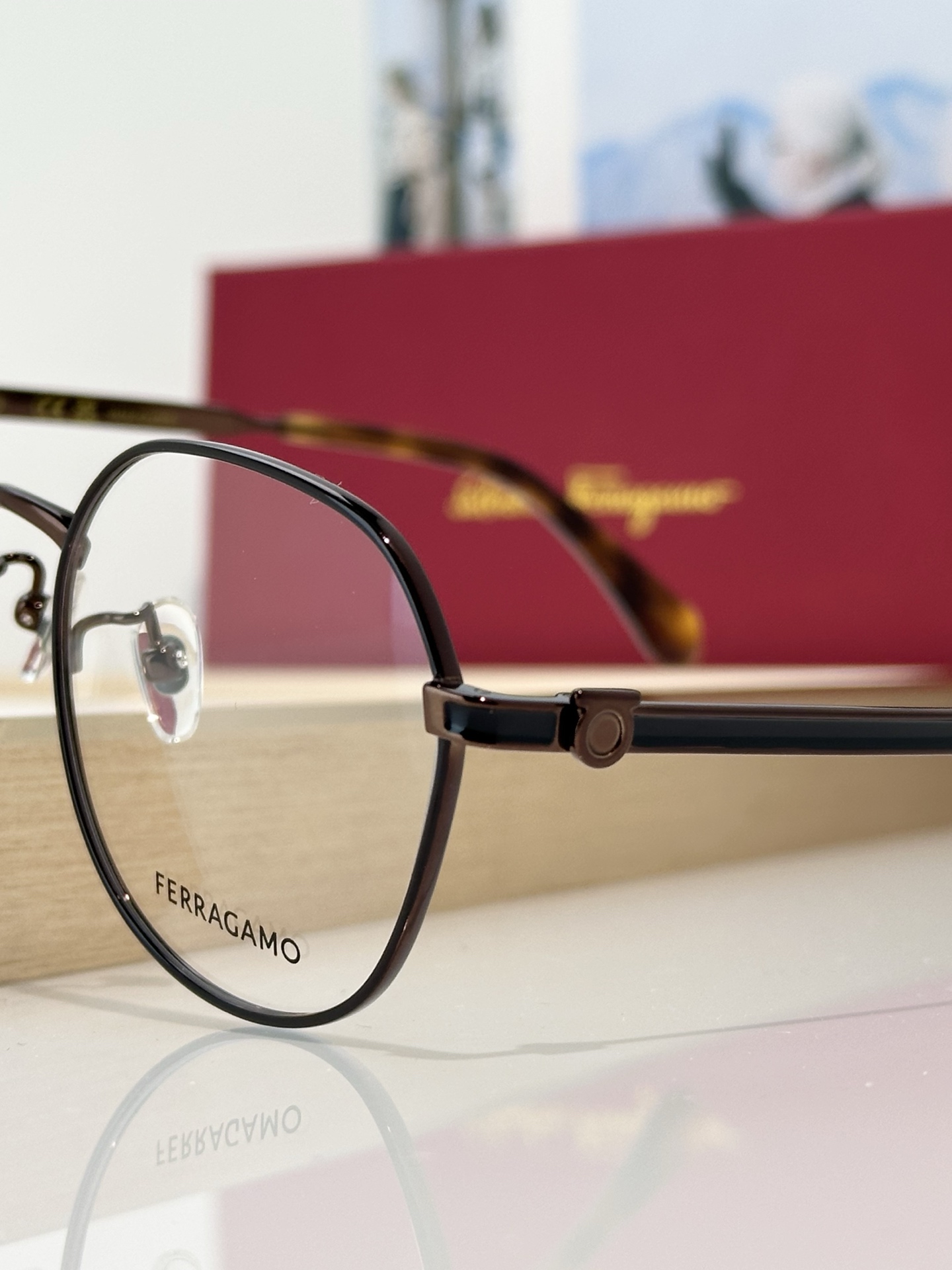 Ferragamo Ferragam*