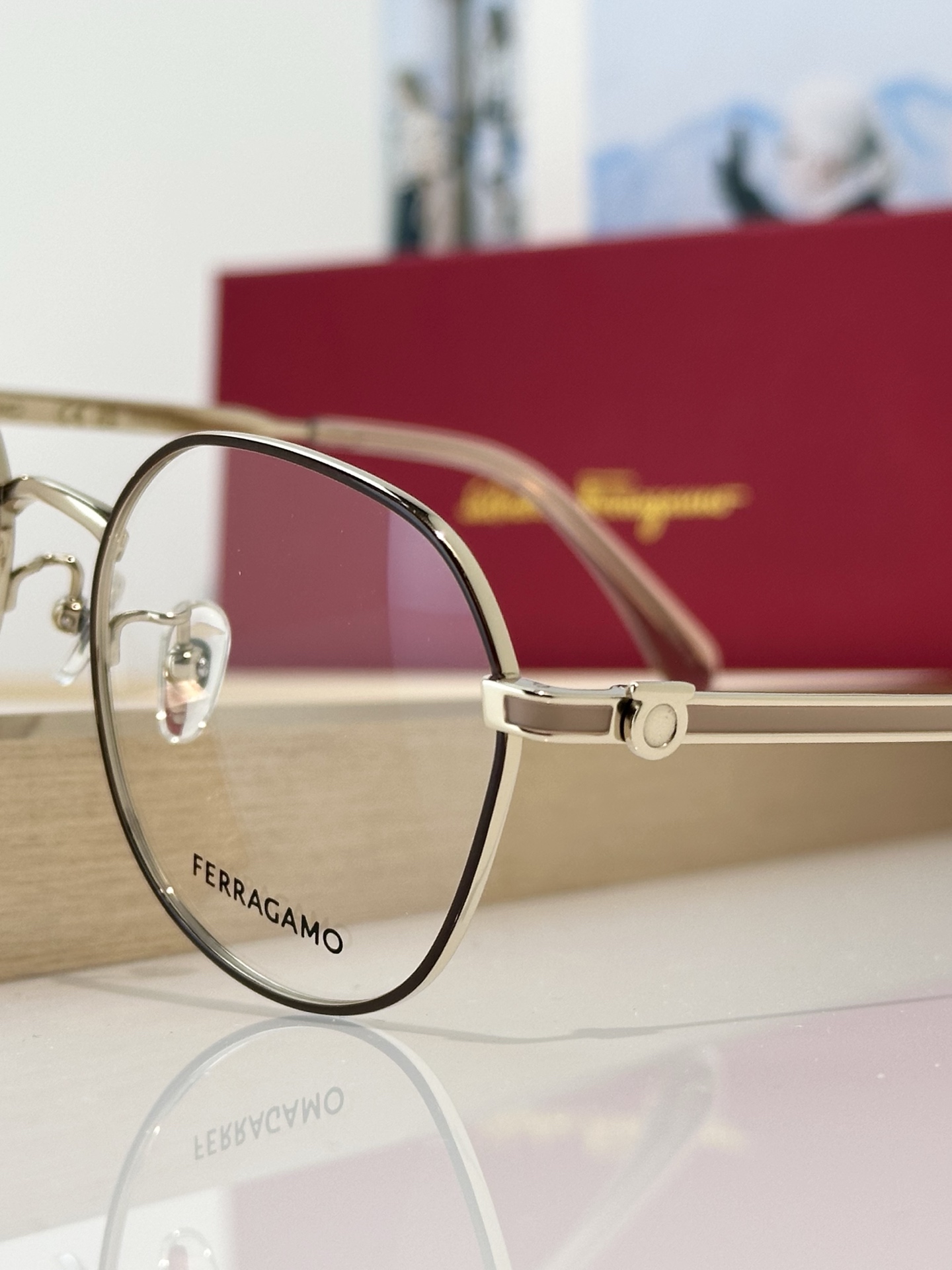 Ferragamo Ferragam*