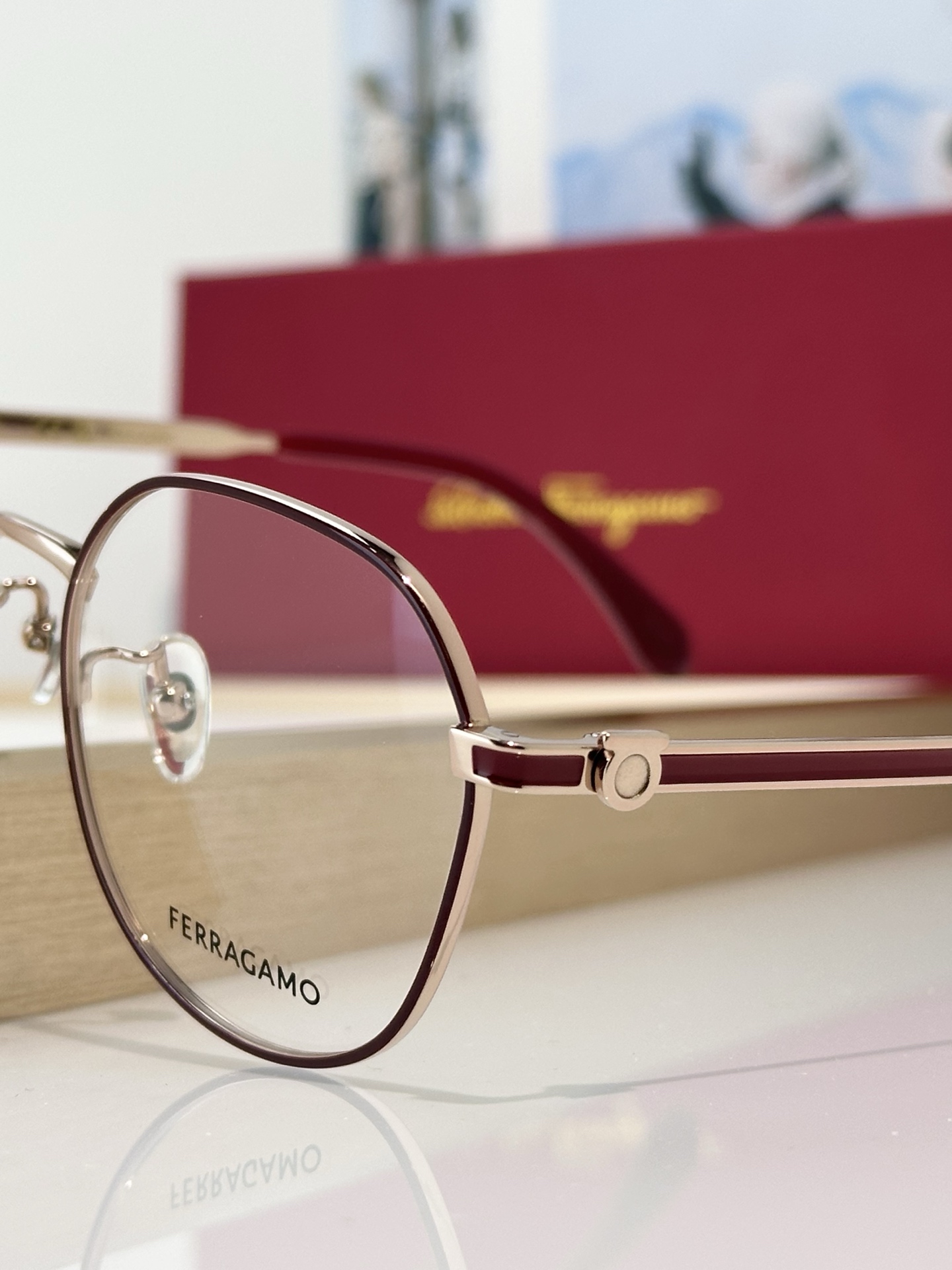 Ferragamo Ferragam*