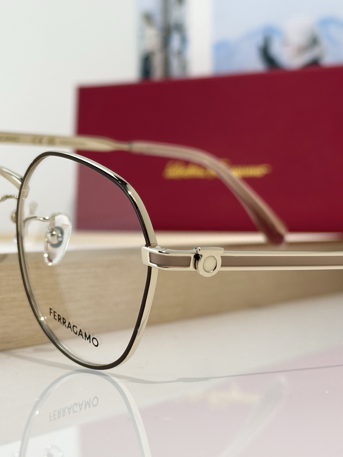 Ferragamo Ferragam*